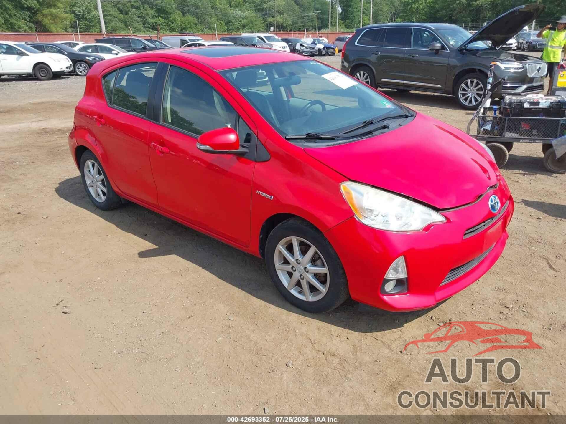 TOYOTA PRIUS C 2014 - JTDKDTB34E1069510