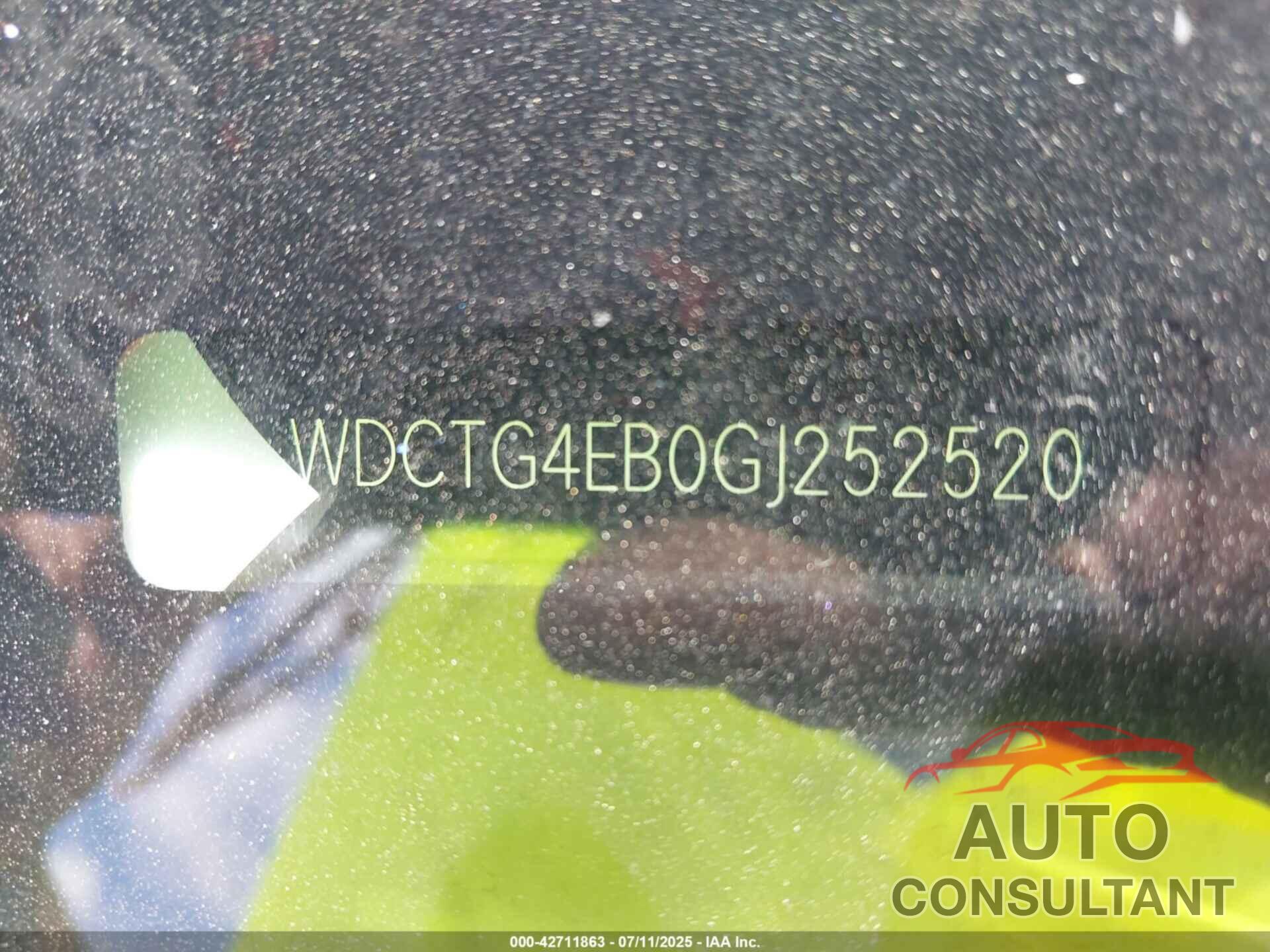 MERCEDES-BENZ GLA 250 2016 - WDCTG4EB0GJ252520