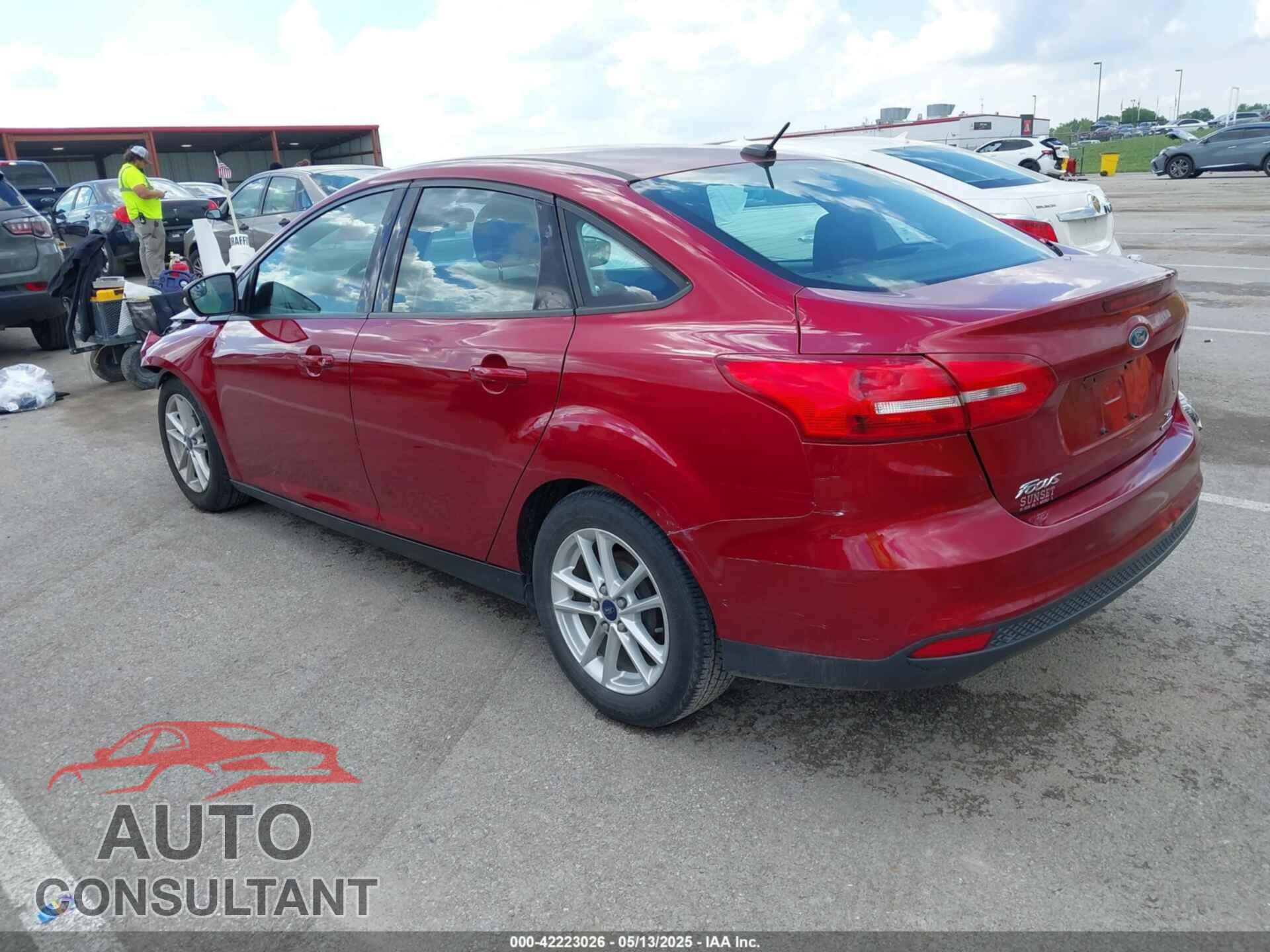 FORD FOCUS 2015 - 1FADP3F28FL356183