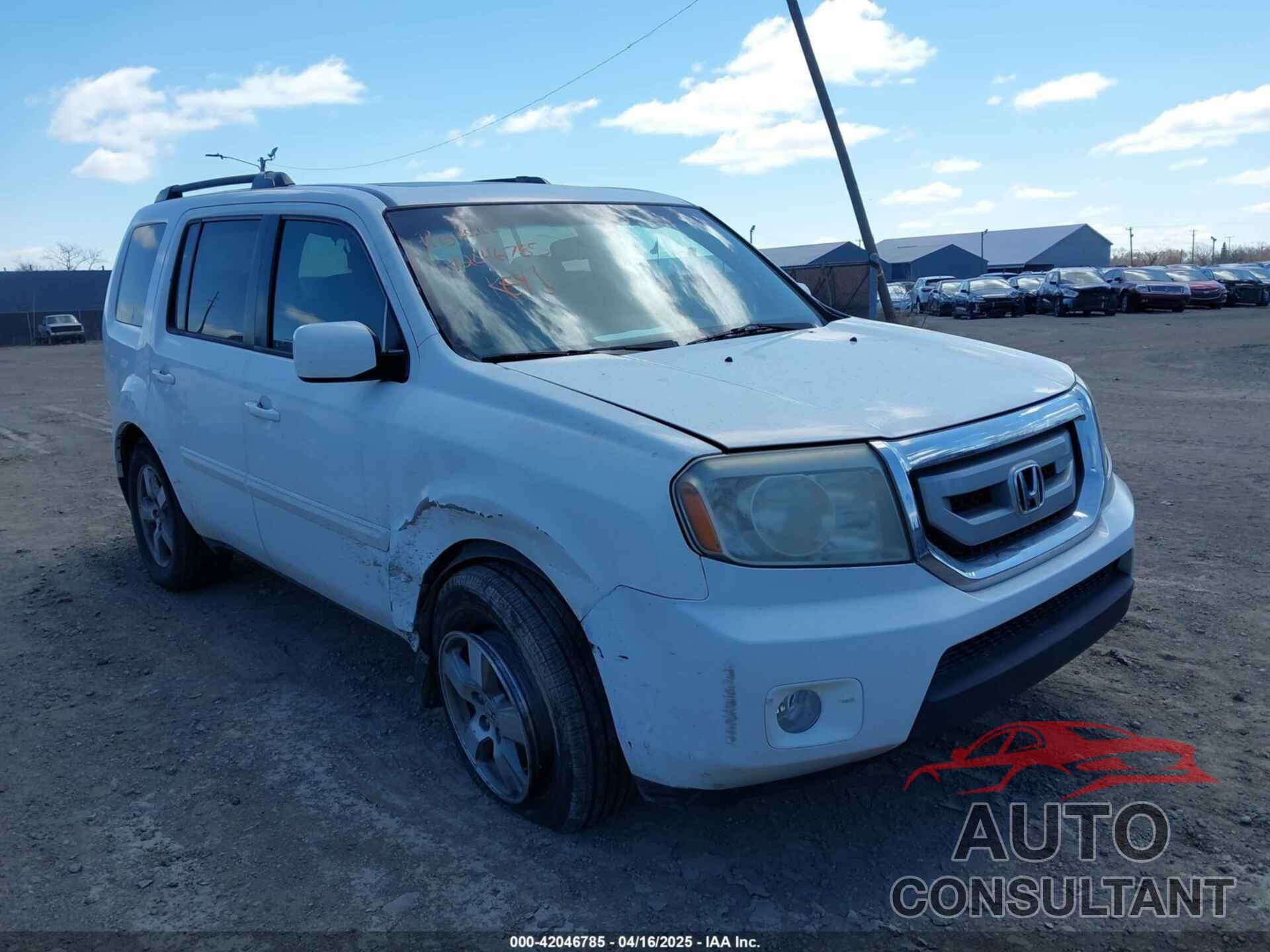 HONDA PILOT 2011 - 5FNYF4H50BB077061