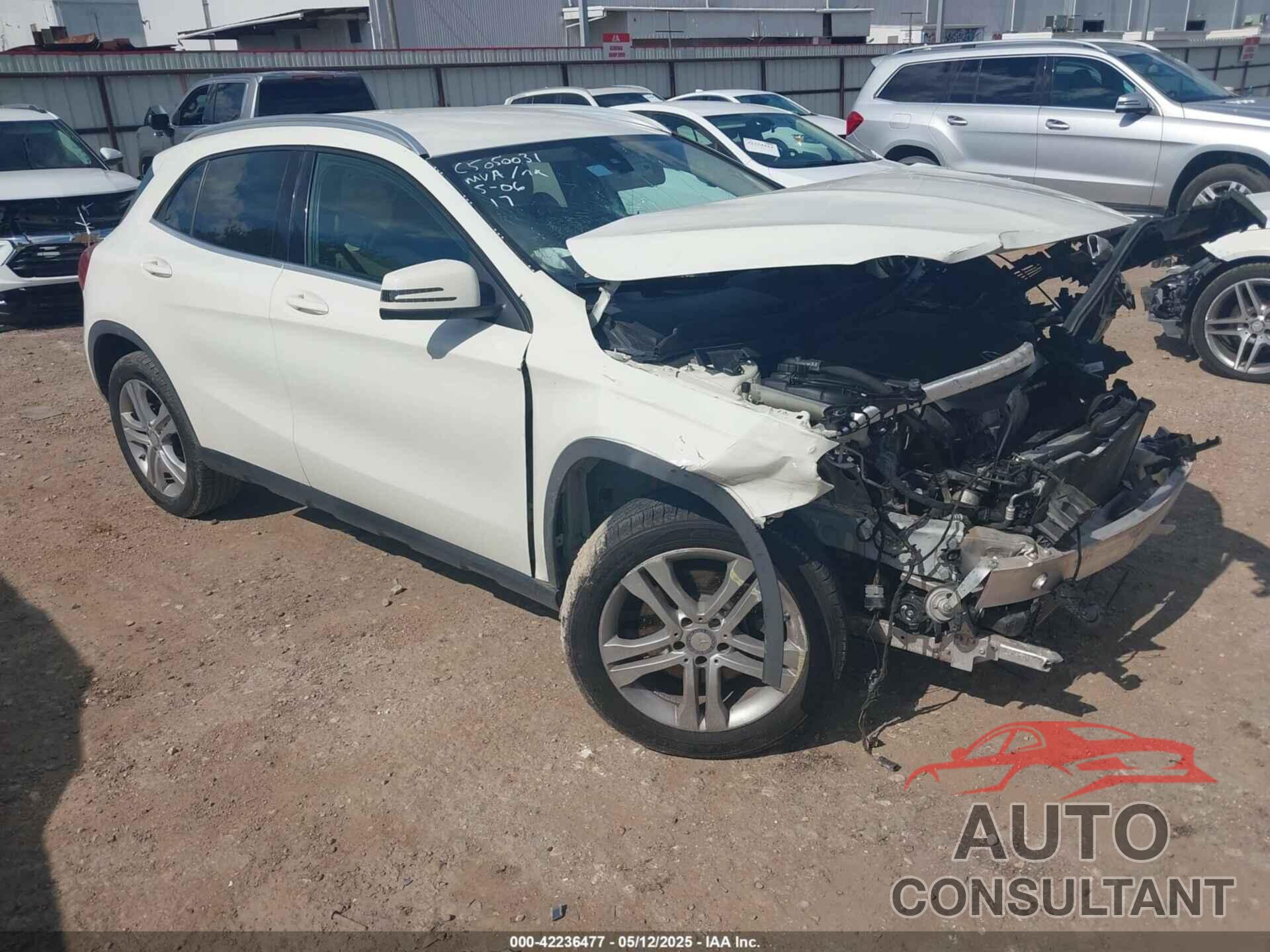 MERCEDES-BENZ GLA 250 2017 - WDCTG4EB9HJ352665