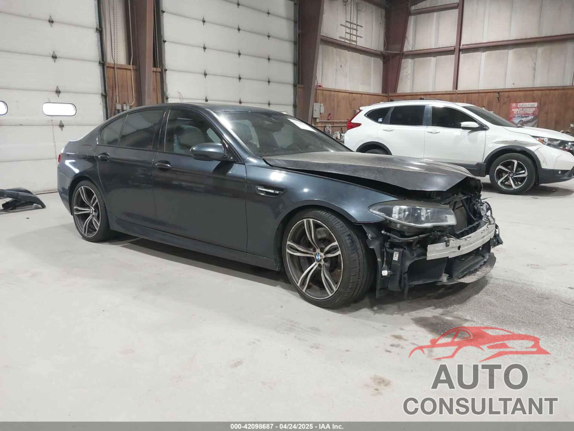 BMW M5 2014 - WBSFV9C50ED097796