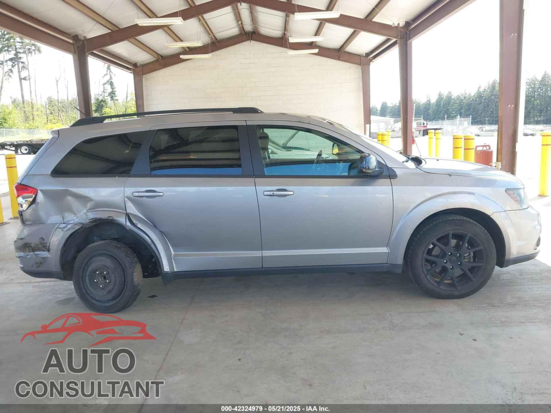 DODGE JOURNEY 2017 - 3C4PDCBB8HT553027