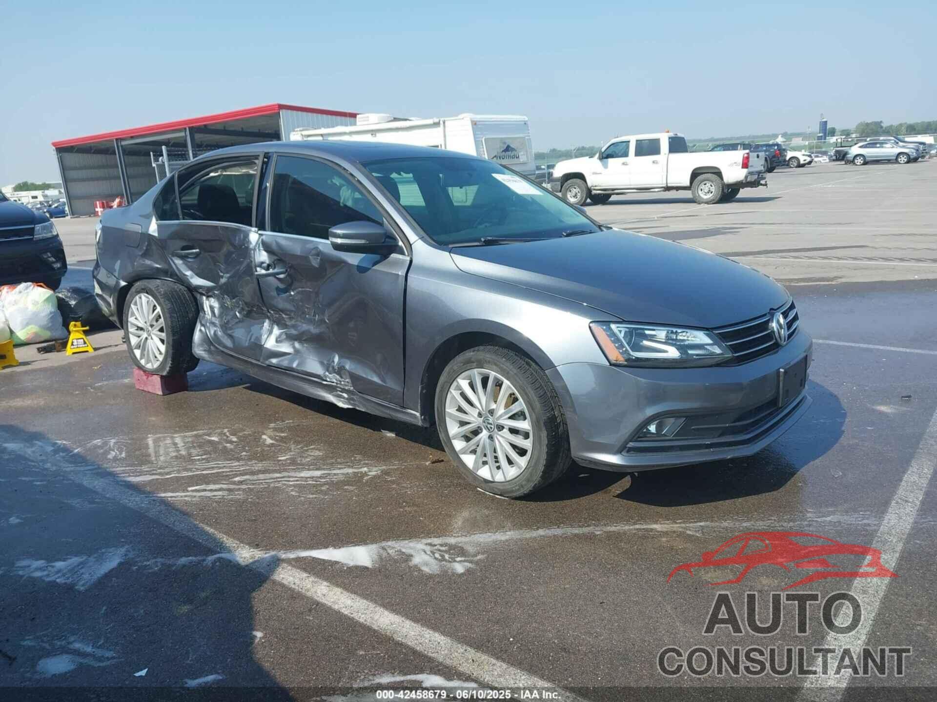VOLKSWAGEN JETTA 2015 - 3VWD07AJ4FM215143