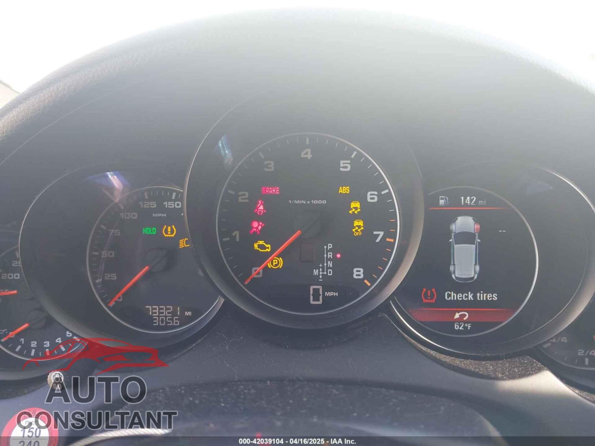 PORSCHE CAYENNE 2016 - WP1AA2A20GKA09257