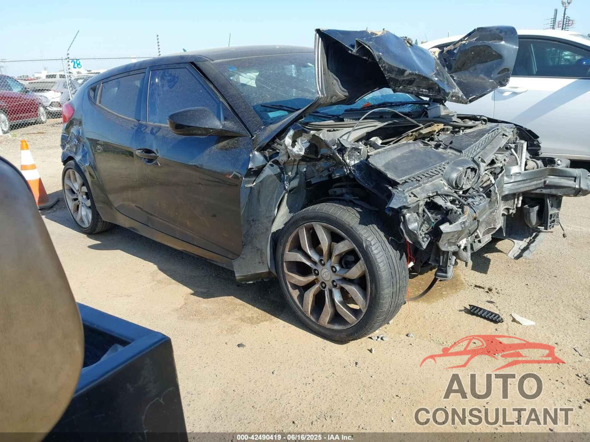 HYUNDAI VELOSTER 2013 - KMHTC6AD6DU091858