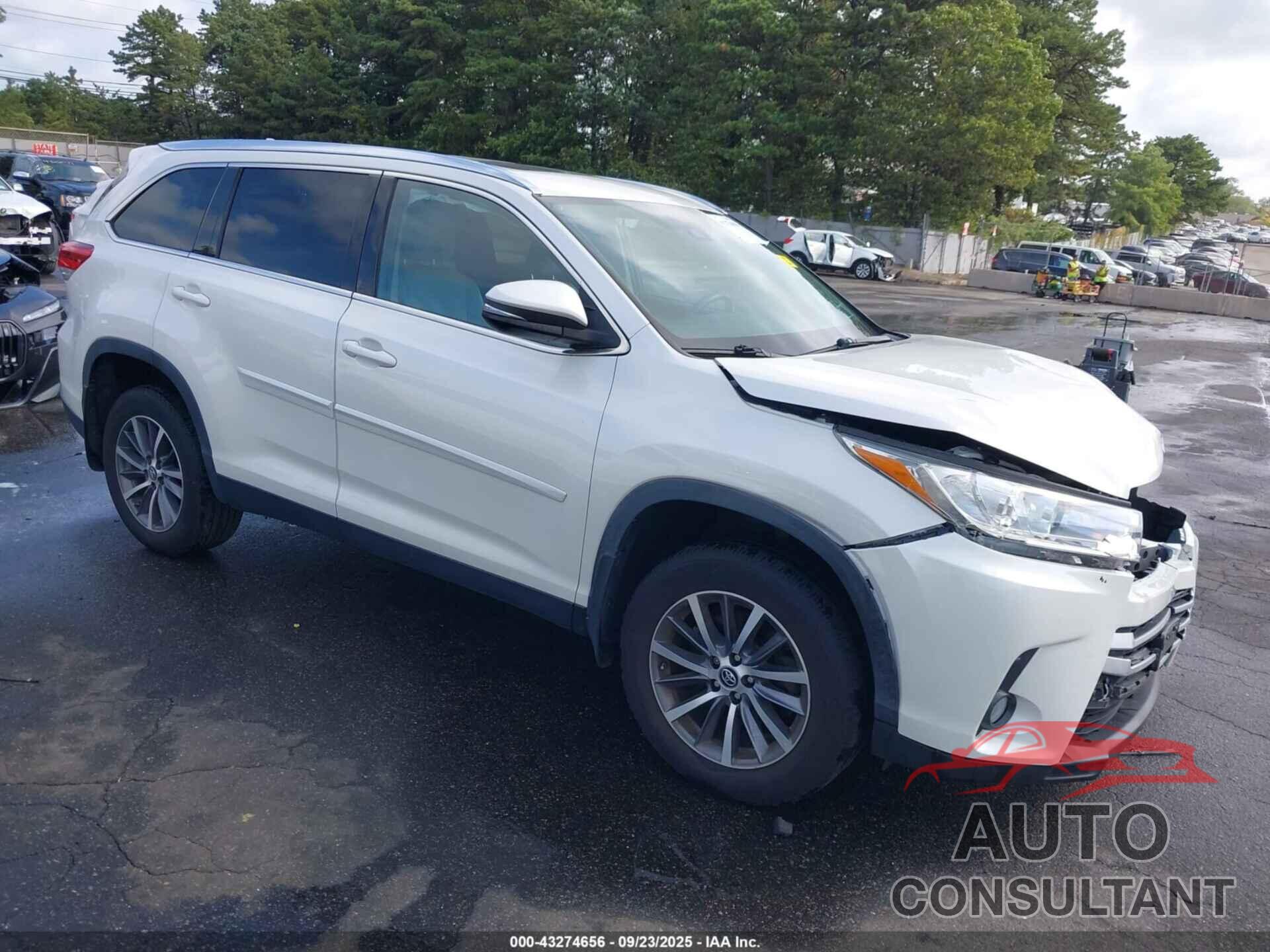 TOYOTA HIGHLANDER 2019 - 5TDJZRFHXKS588274