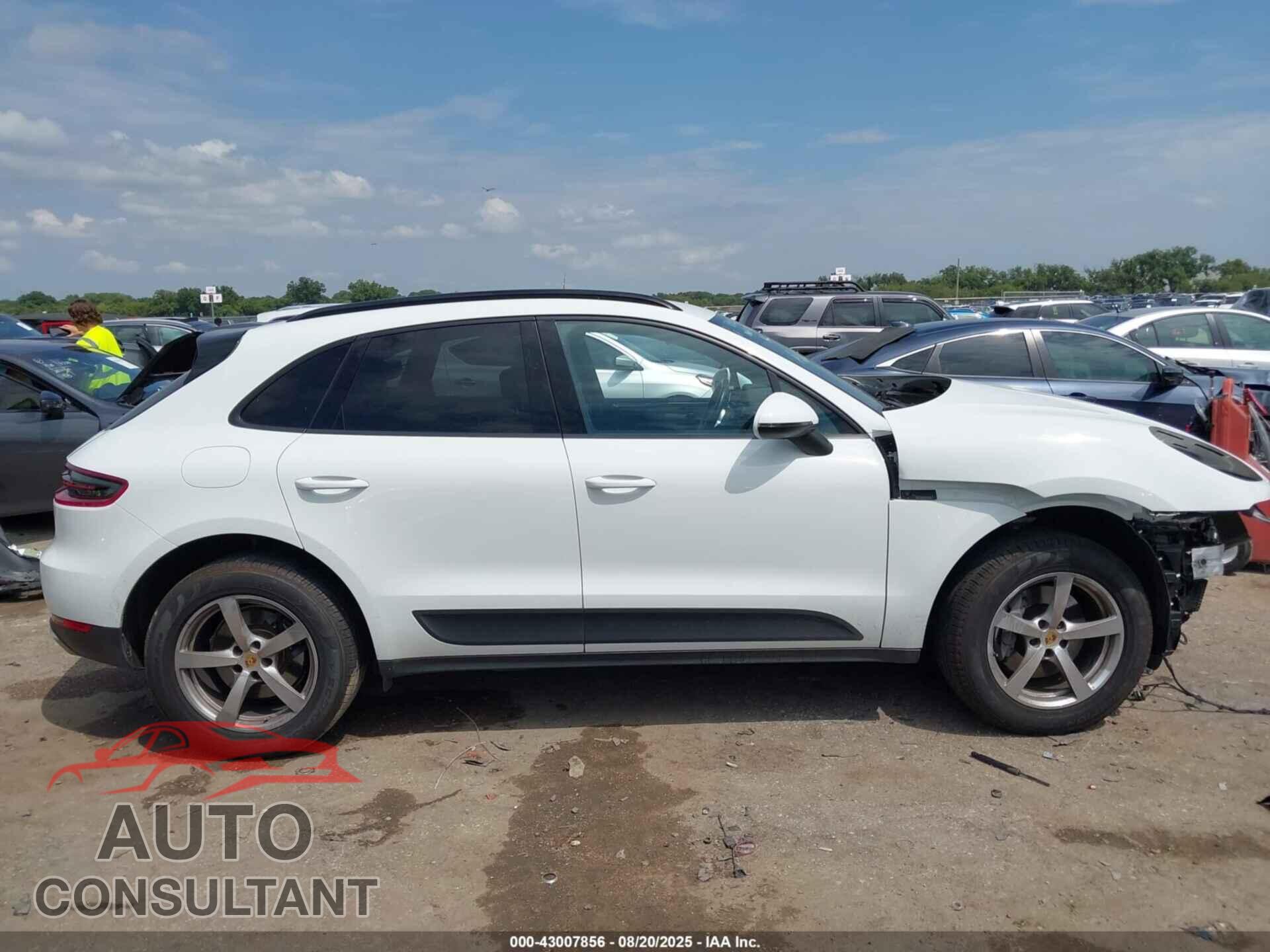 PORSCHE MACAN 2018 - WP1AA2A53JLB09882