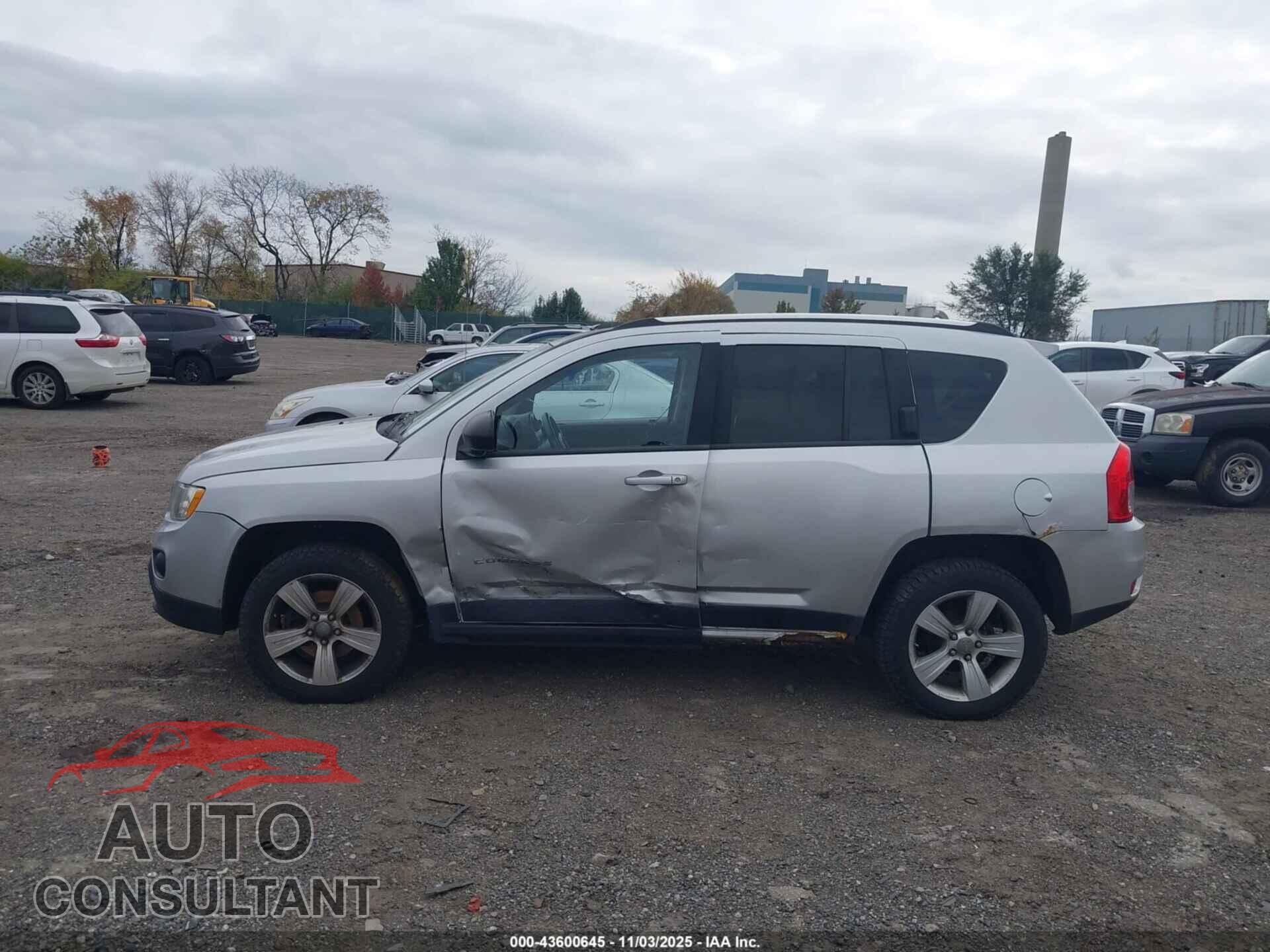 JEEP COMPASS 2011 - 1J4NF1FB3BD258103