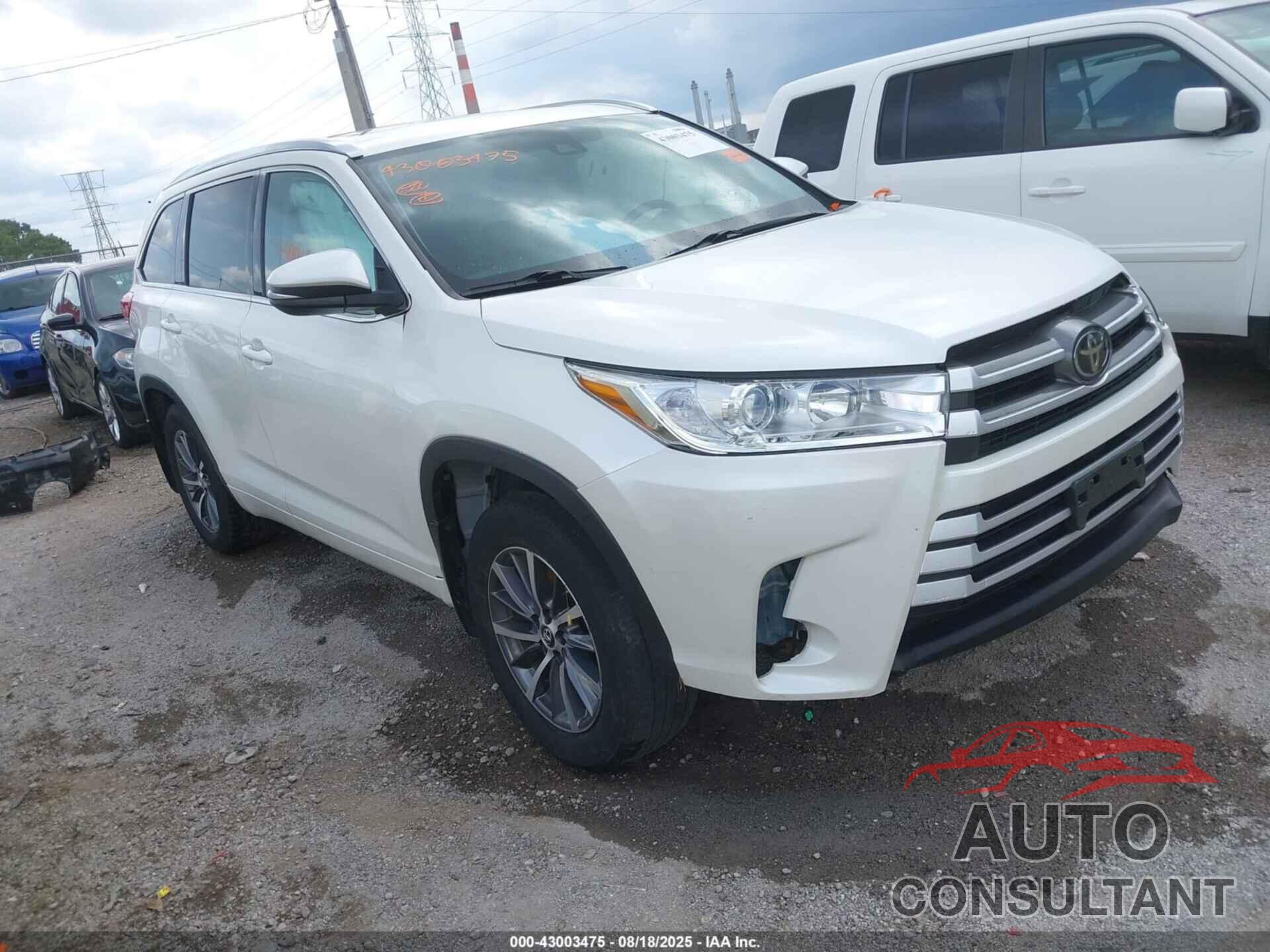 TOYOTA HIGHLANDER 2018 - 5TDJZRFH7JS834180