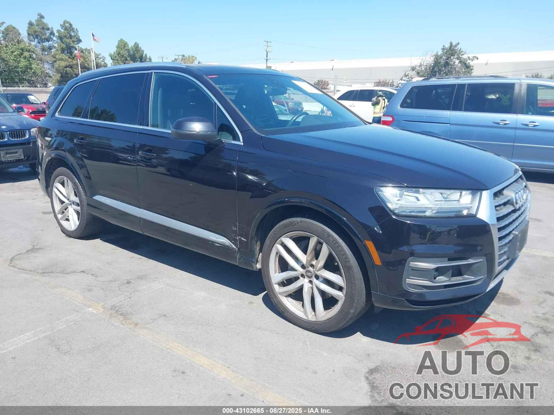 AUDI Q7 2018 - WA1VAAF79JD010544