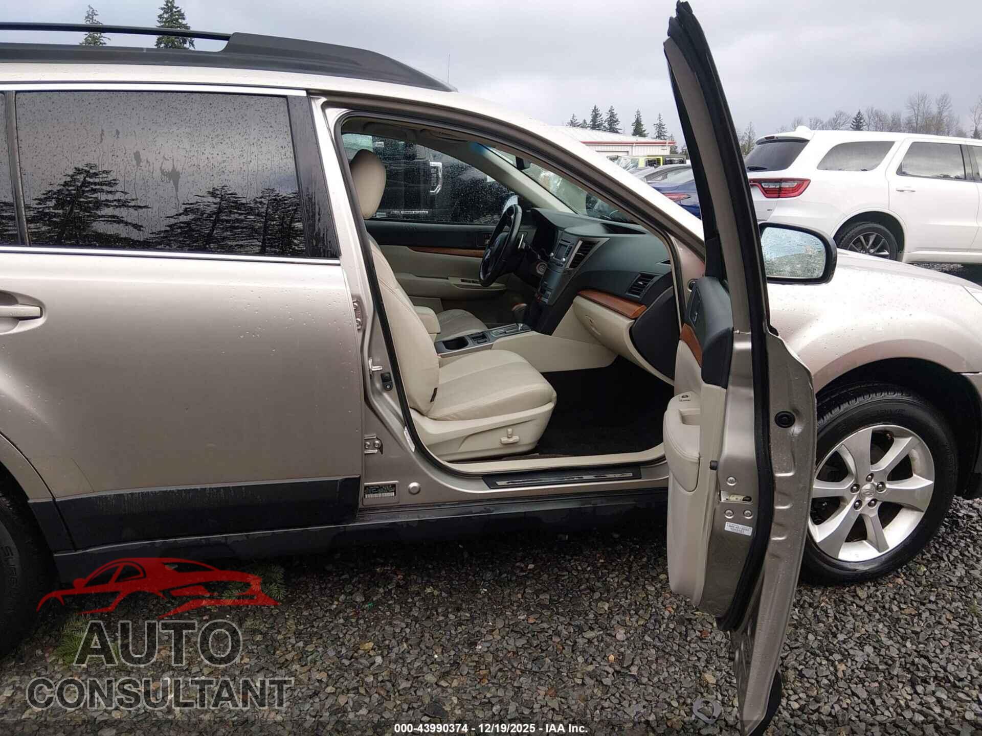 SUBARU OUTBACK 2014 - 4S4BRBLC2E3315996