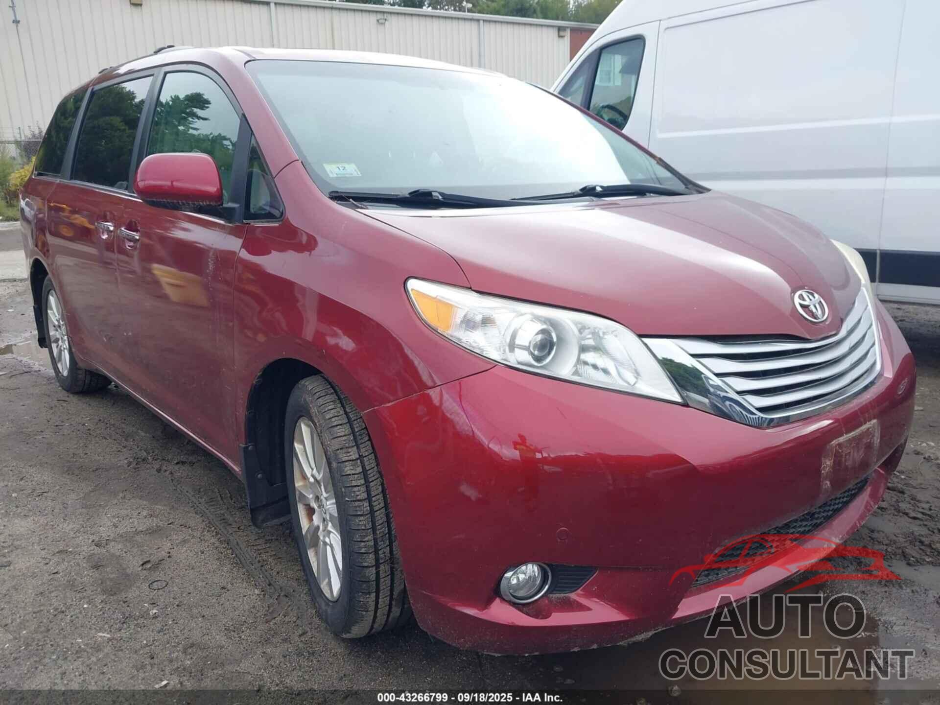 TOYOTA SIENNA 2011 - 5TDDK3DC8BS004590