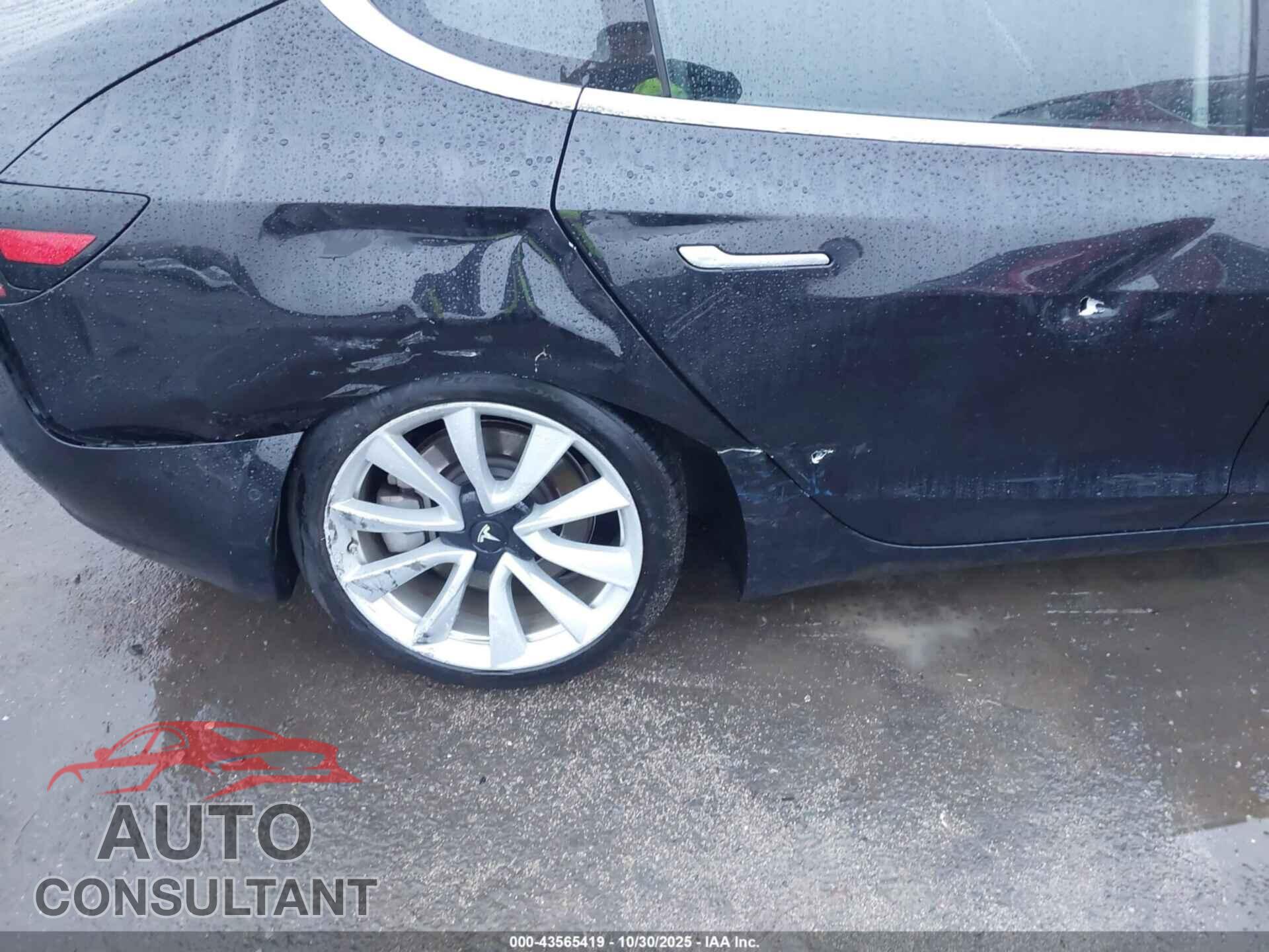 TESLA MODEL 3 2018 - 5YJ3E1EA1JF053640