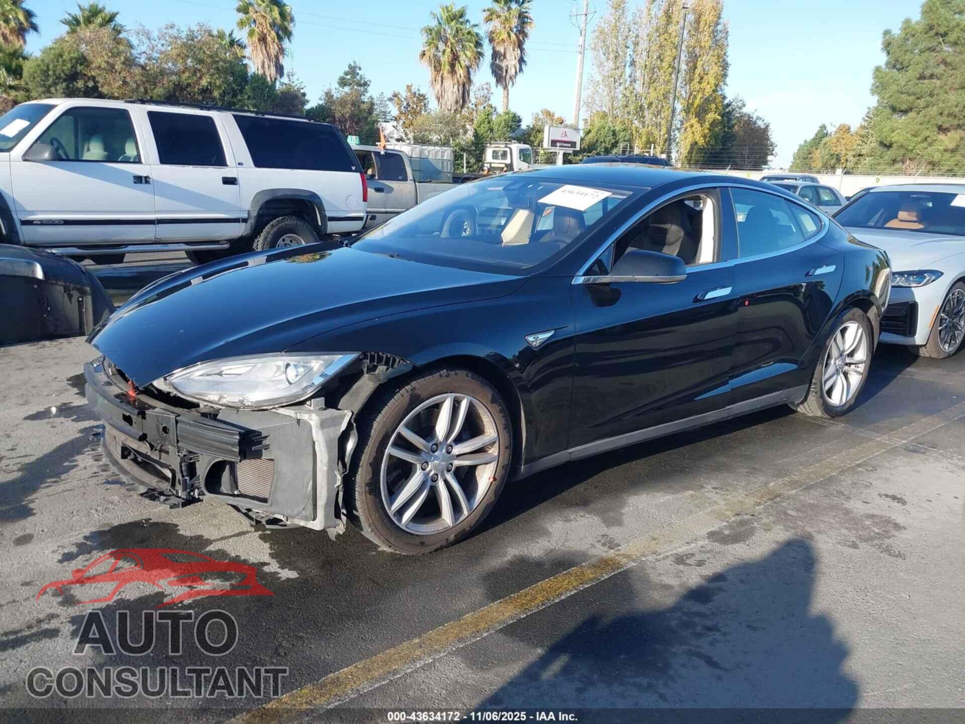TESLA MODEL S 2014 - 5YJSA1H12EFP55765
