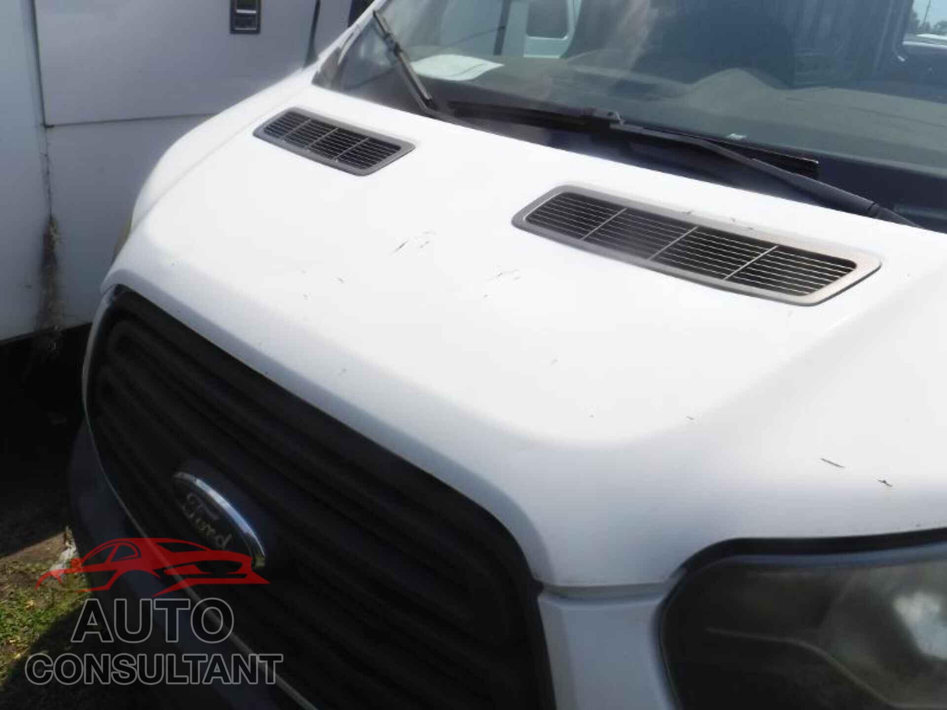 FORD TRANSIT 2015 - 1FTYR2XM0FKB08063