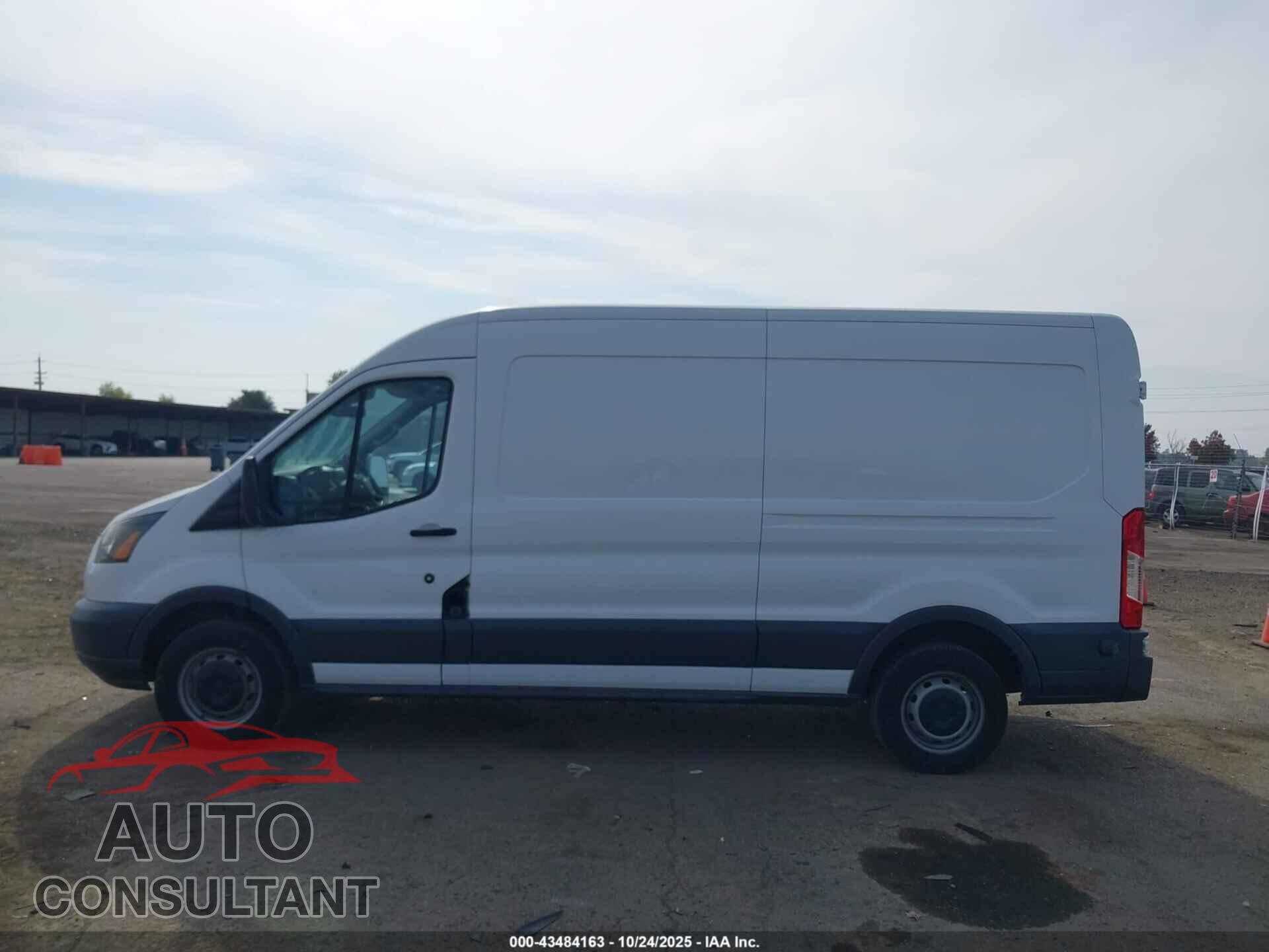 FORD TRANSIT-150 2015 - 1FTNE2CG7FKA15877
