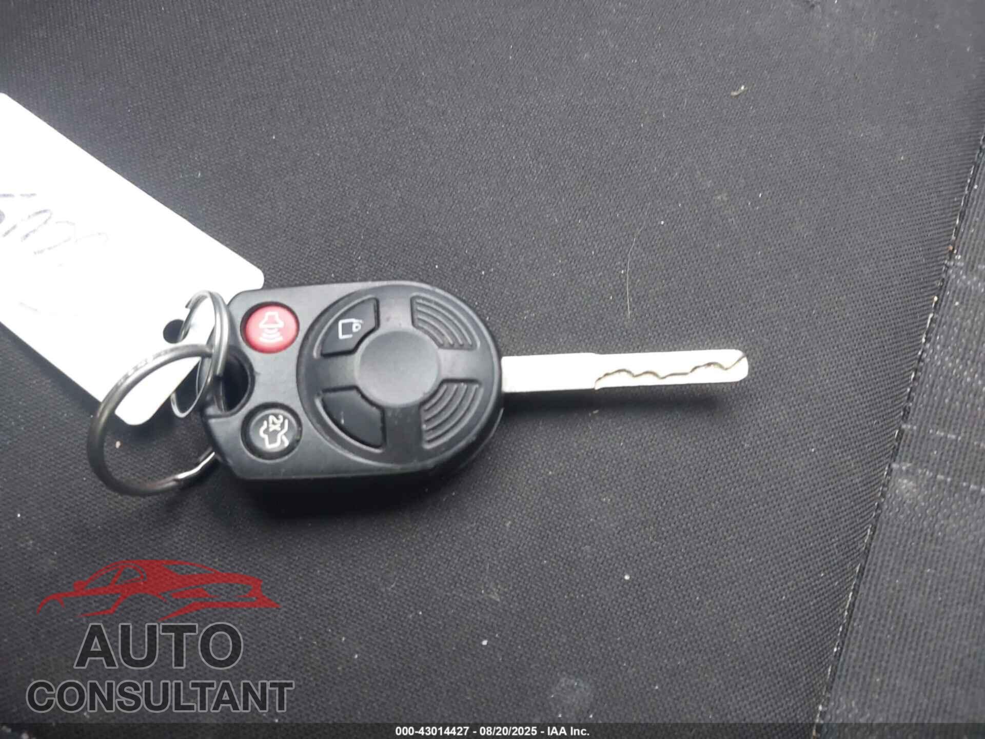 FORD FOCUS 2018 - 1FADP3E28JL306622
