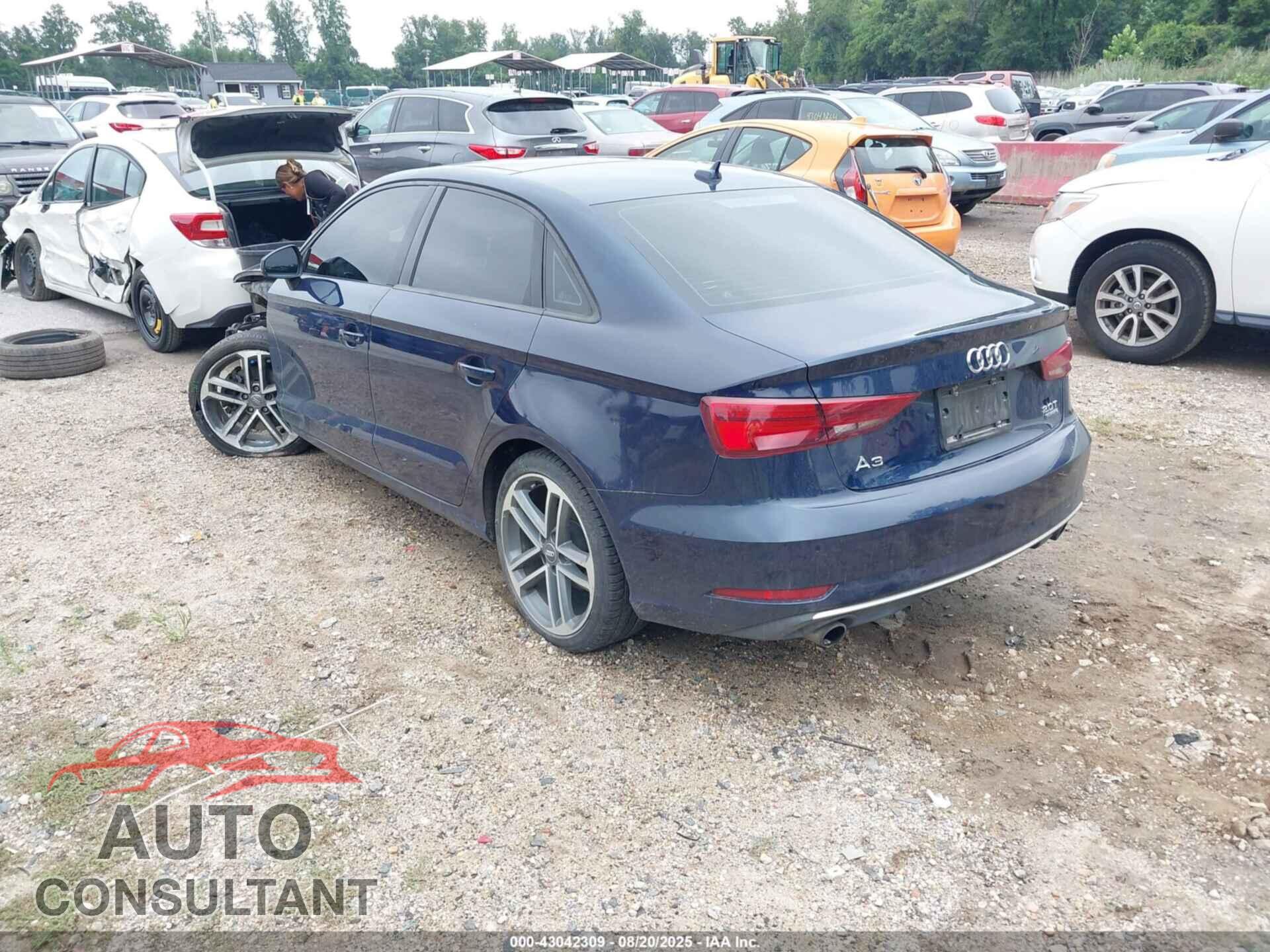 AUDI A3 2017 - WAUB8GFF4H1027081
