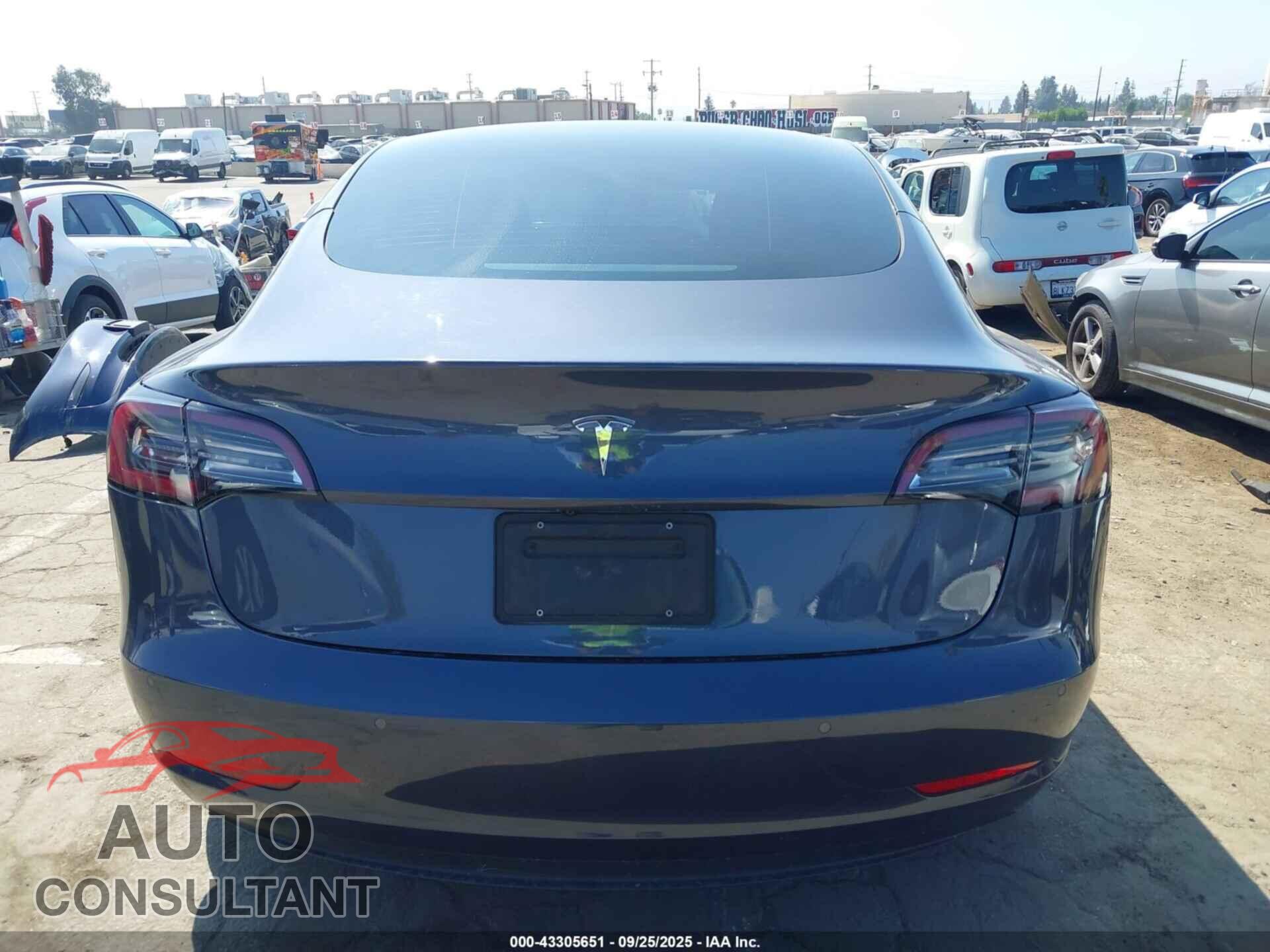 TESLA MODEL 3 2022 - 5YJ3E1EA2NF373541
