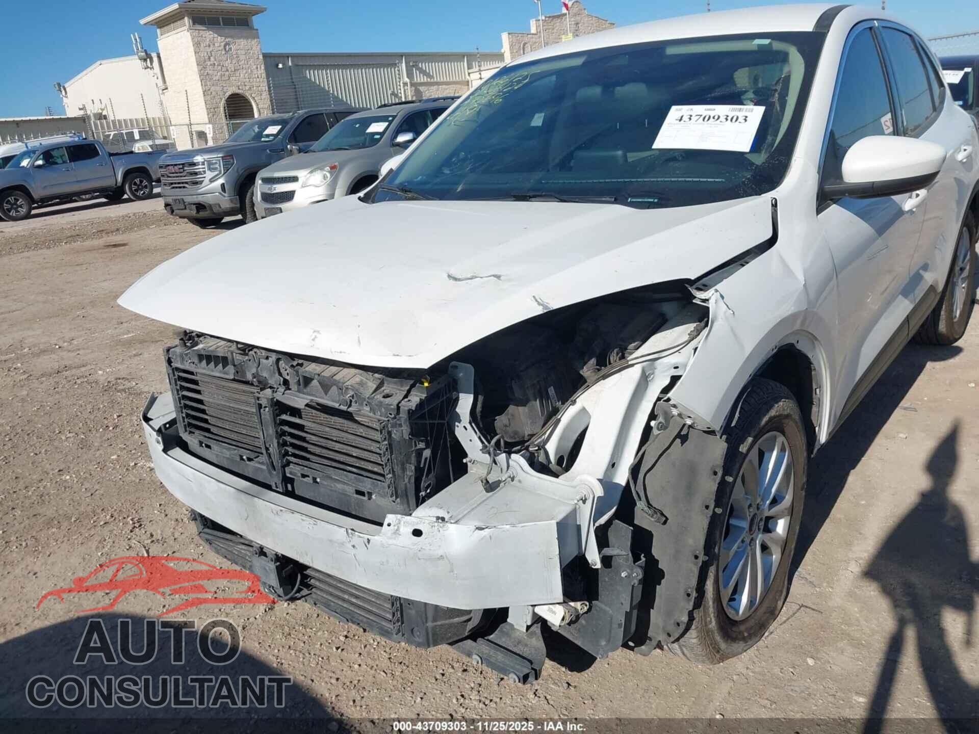 FORD ESCAPE 2020 - 1FMCU0G61LUA75696