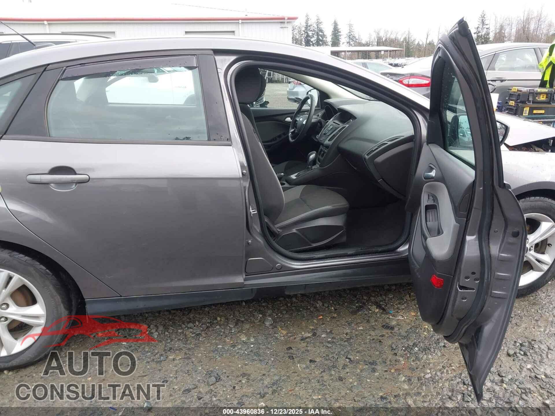 FORD FOCUS 2014 - 1FADP3F23EL414635