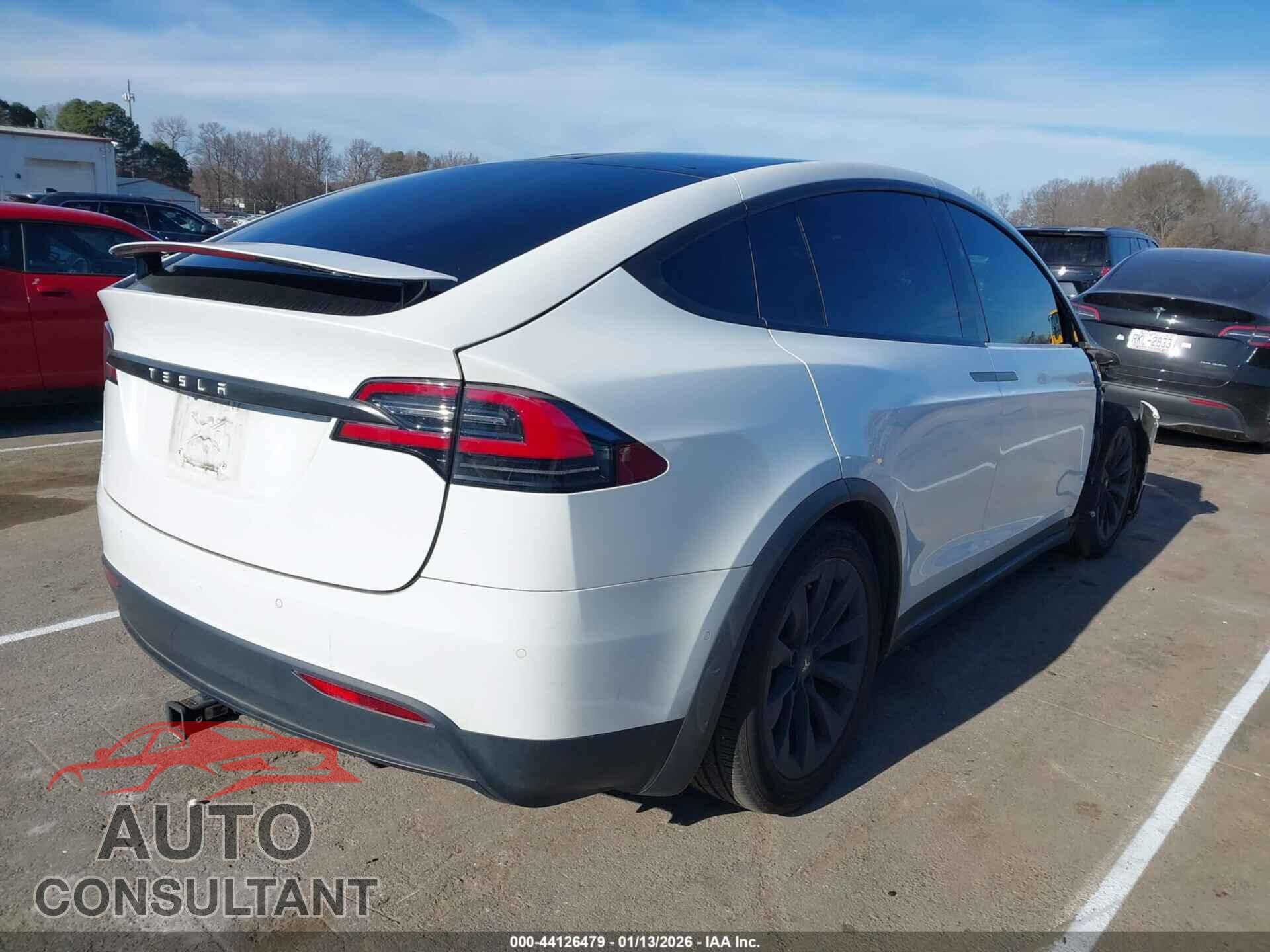 TESLA MODEL X 2019 - 5YJXCBE21KF189578