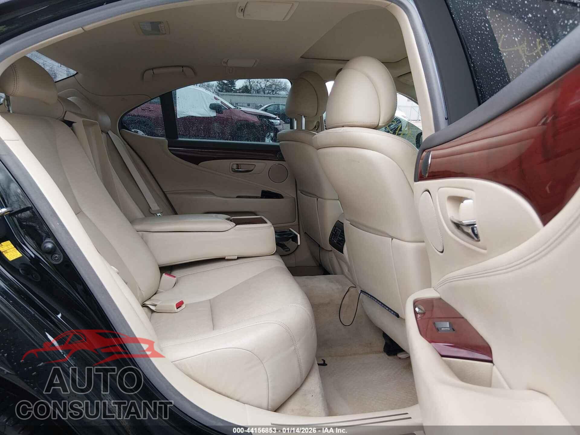 LEXUS LS 460 2012 - JTHCL5EF8C5015219