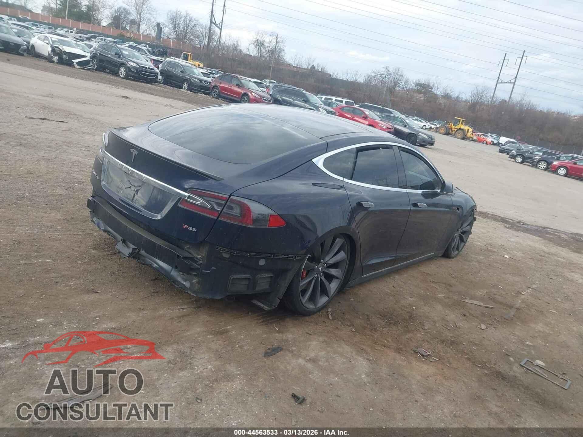 TESLA MODEL S 2013 - 5YJSA1CP8DFP11649