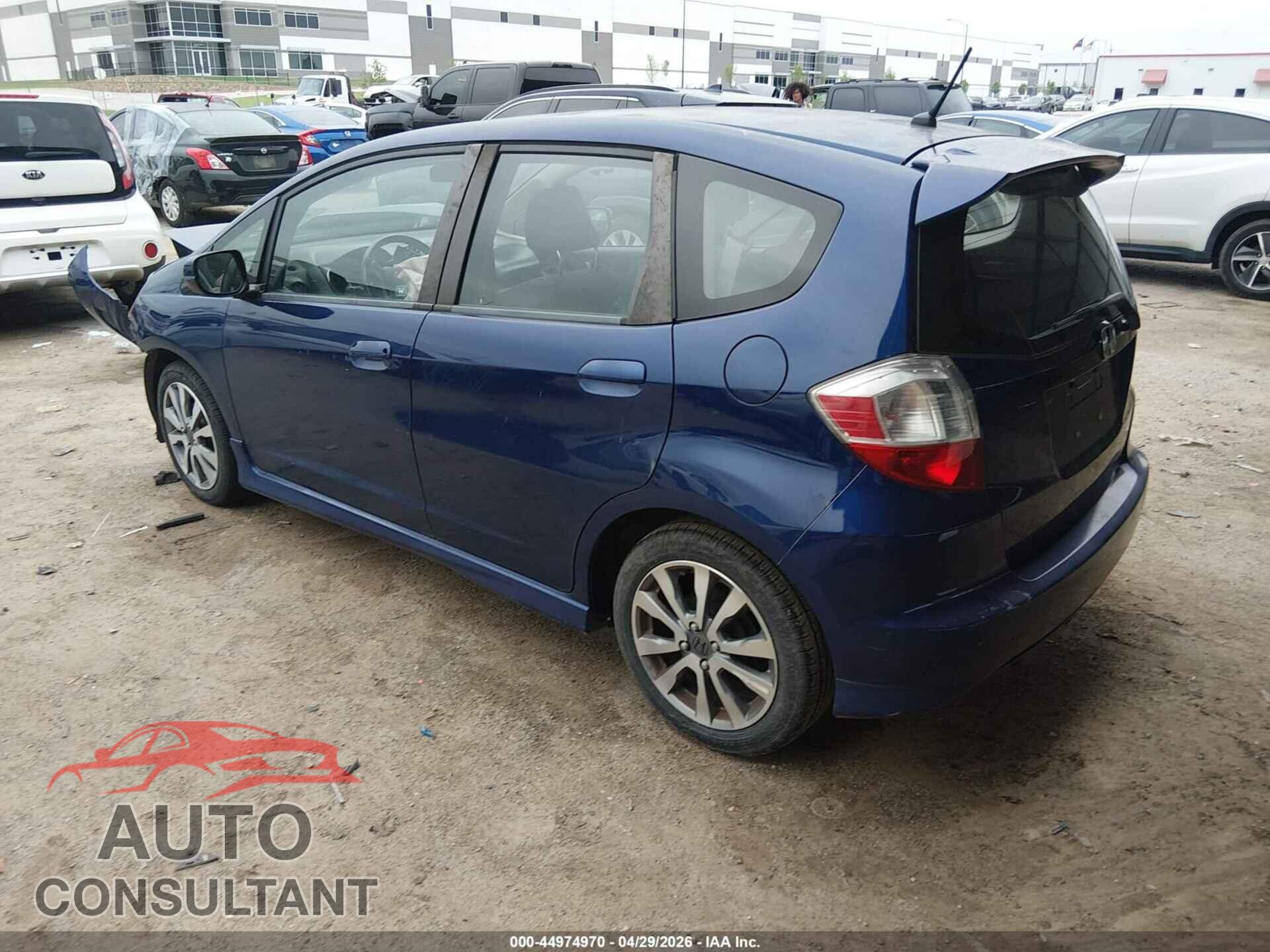 HONDA FIT 2013 - JHMGE8H55DC044075