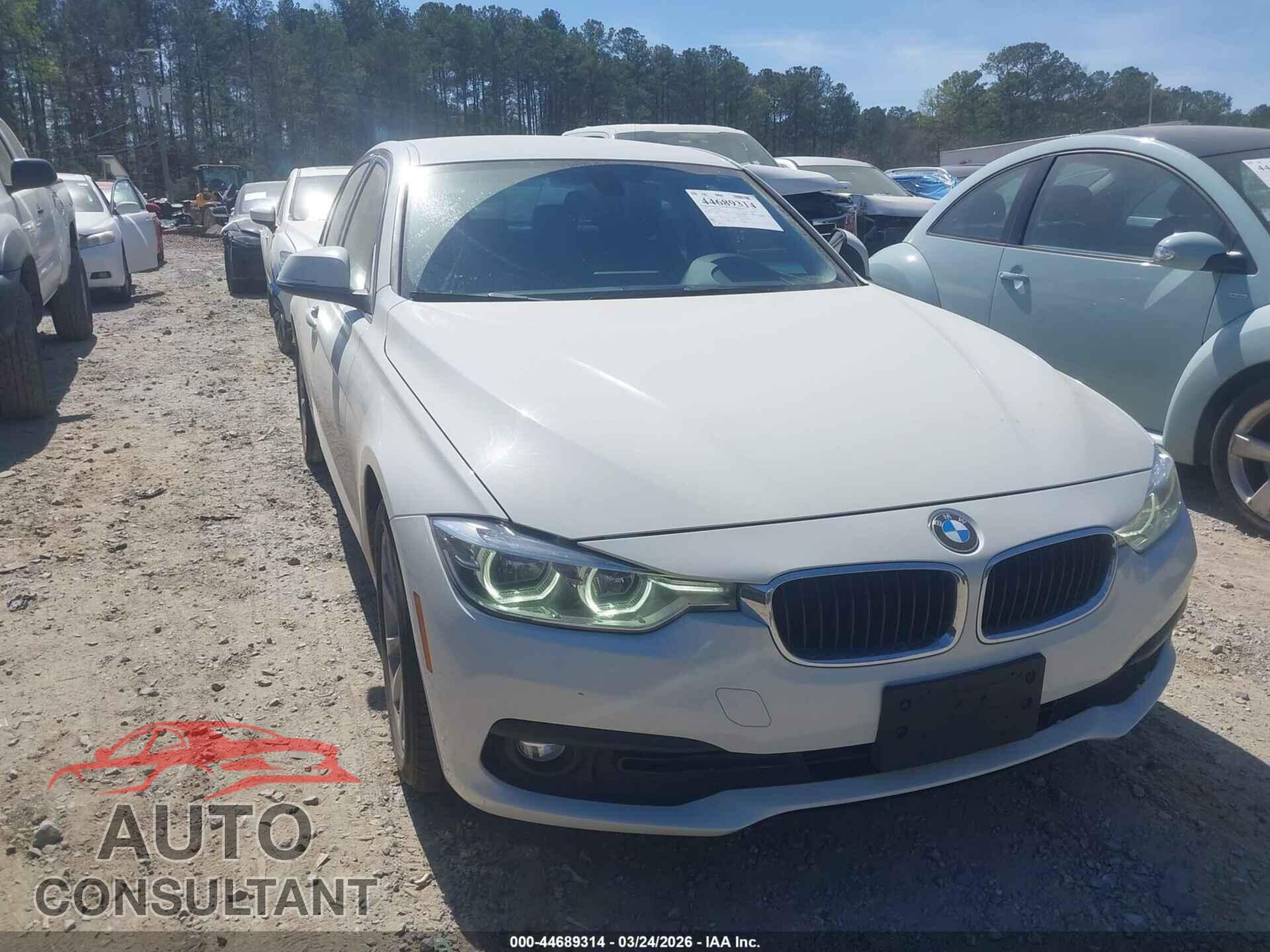 BMW 320I 2018 - WBA8A9C54JK623149