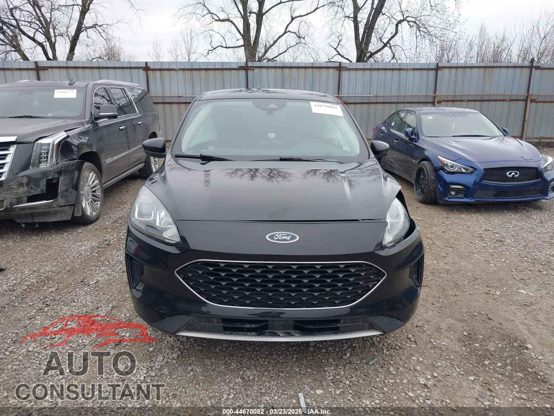 FORD ESCAPE 2020 - 1FMCU0G61LUA28815