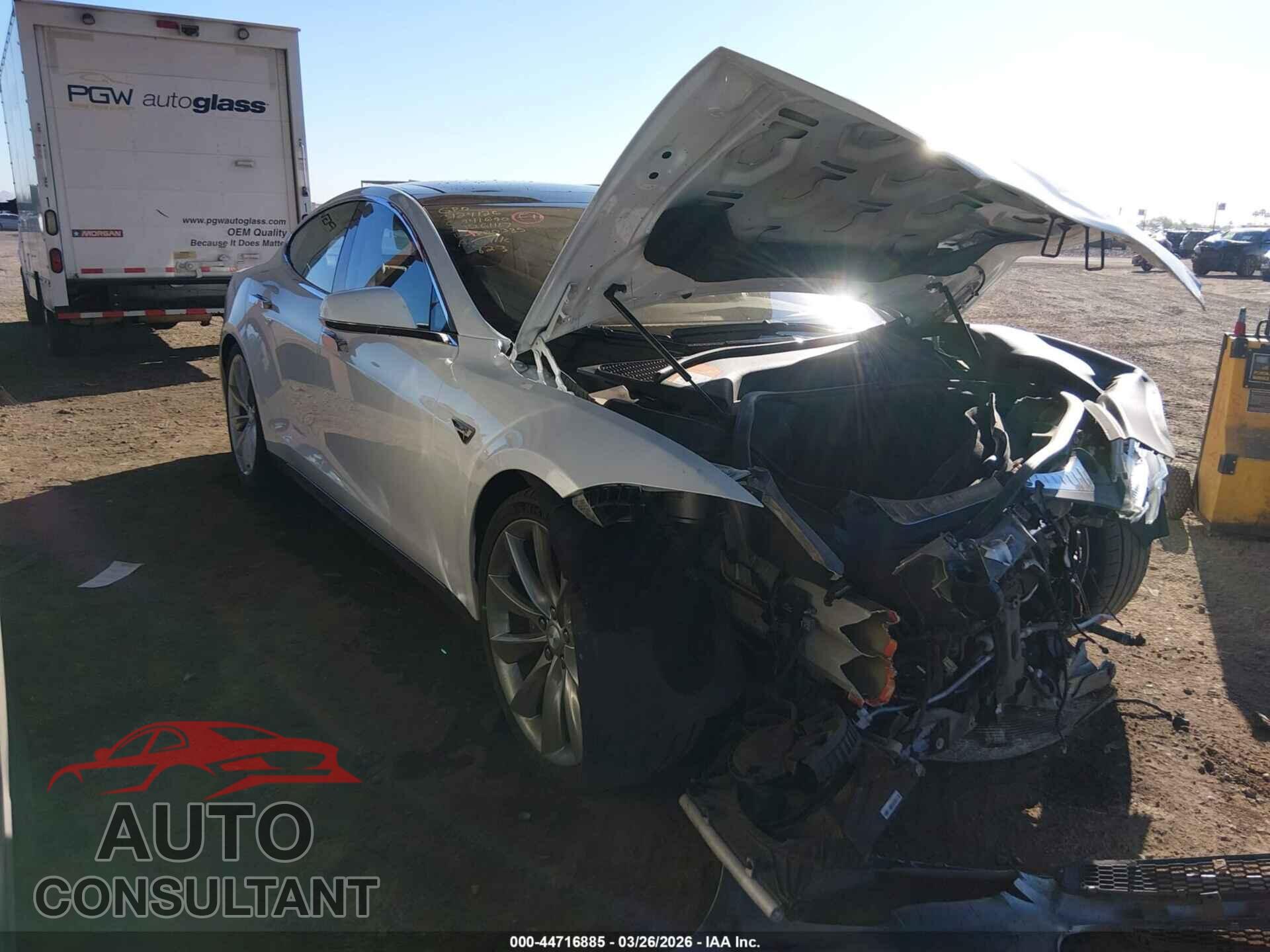 TESLA MODEL S 2012 - 5YJSA1DP2CFS00385