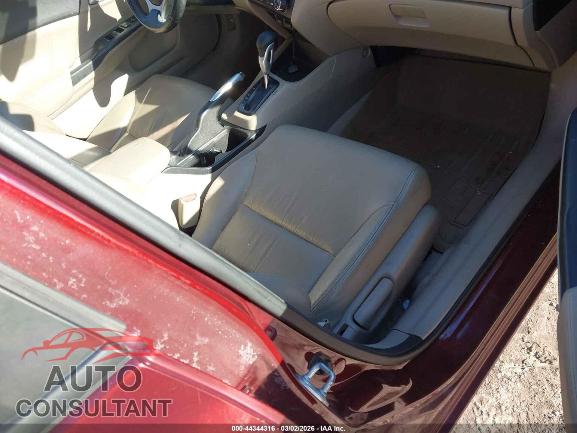 HONDA CIVIC 2012 - 2HGFB2F98CH543426