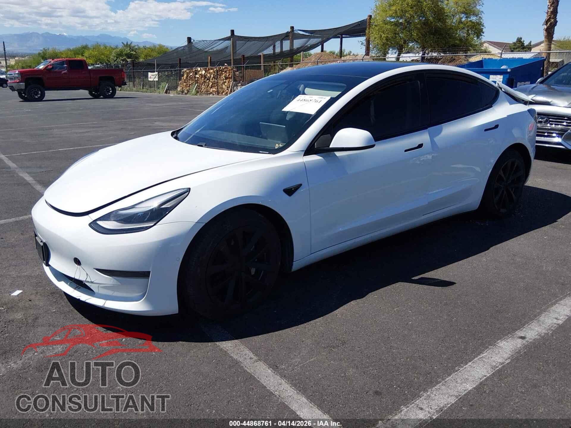 TESLA MODEL 3 2021 - 5YJ3E1EA4MF075667