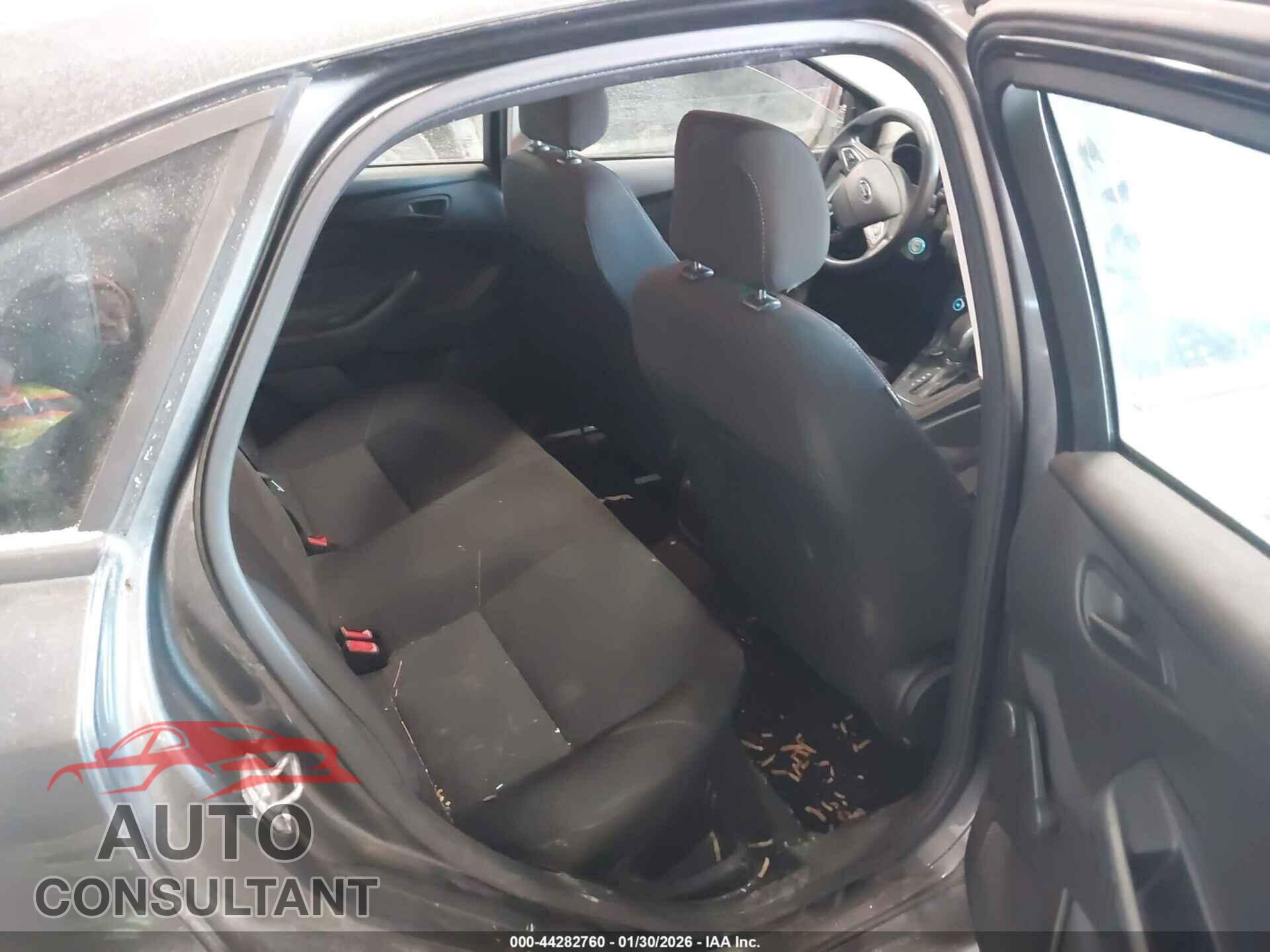 FORD FOCUS 2016 - 1FADP3E26GL259583