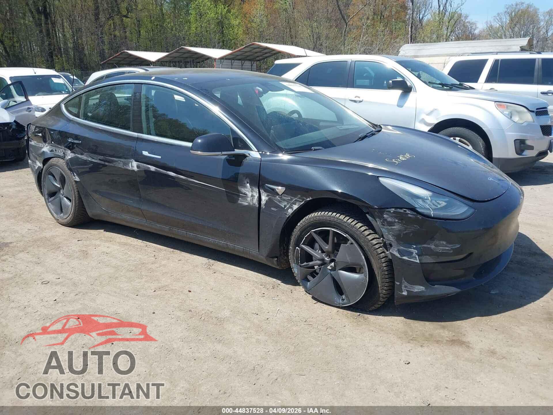 TESLA MODEL 3 2018 - 5YJ3E1EB7JF070595