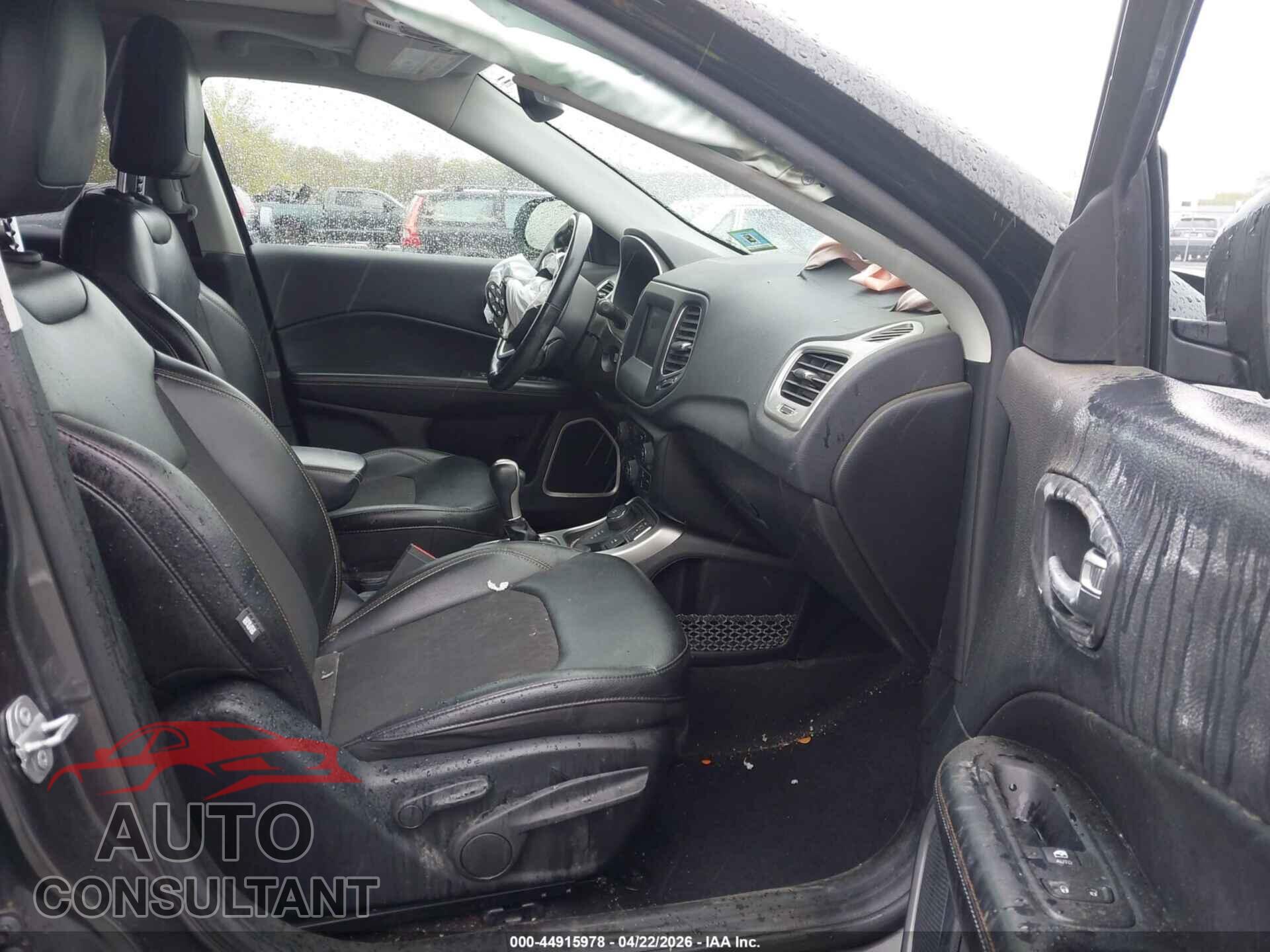 JEEP COMPASS 2020 - 3C4NJDBB8LT156769