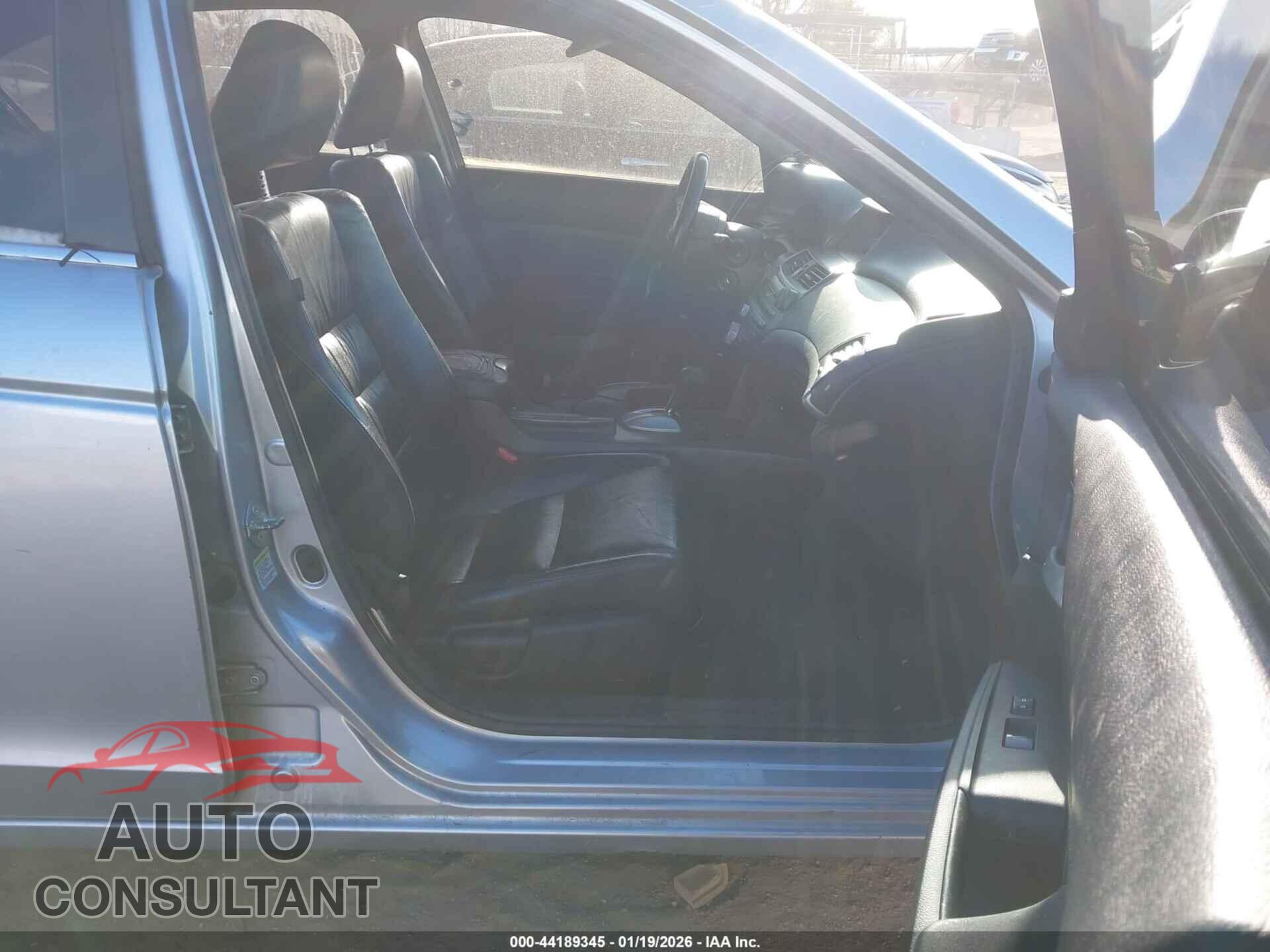 HONDA ACCORD 2011 - 1HGCP2F61BA047844