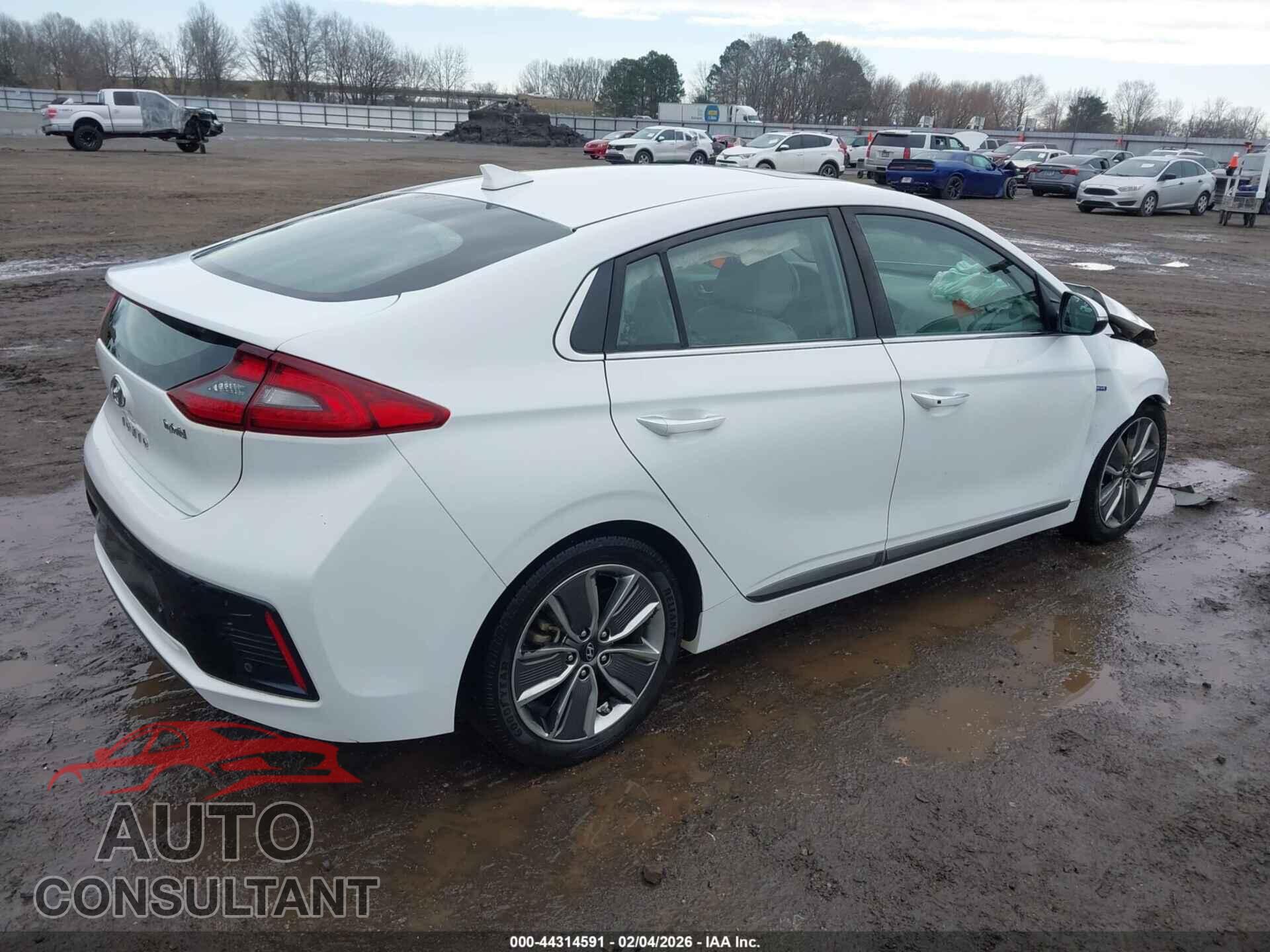 HYUNDAI IONIQ HYBRID 2019 - KMHC05LC9KU144055