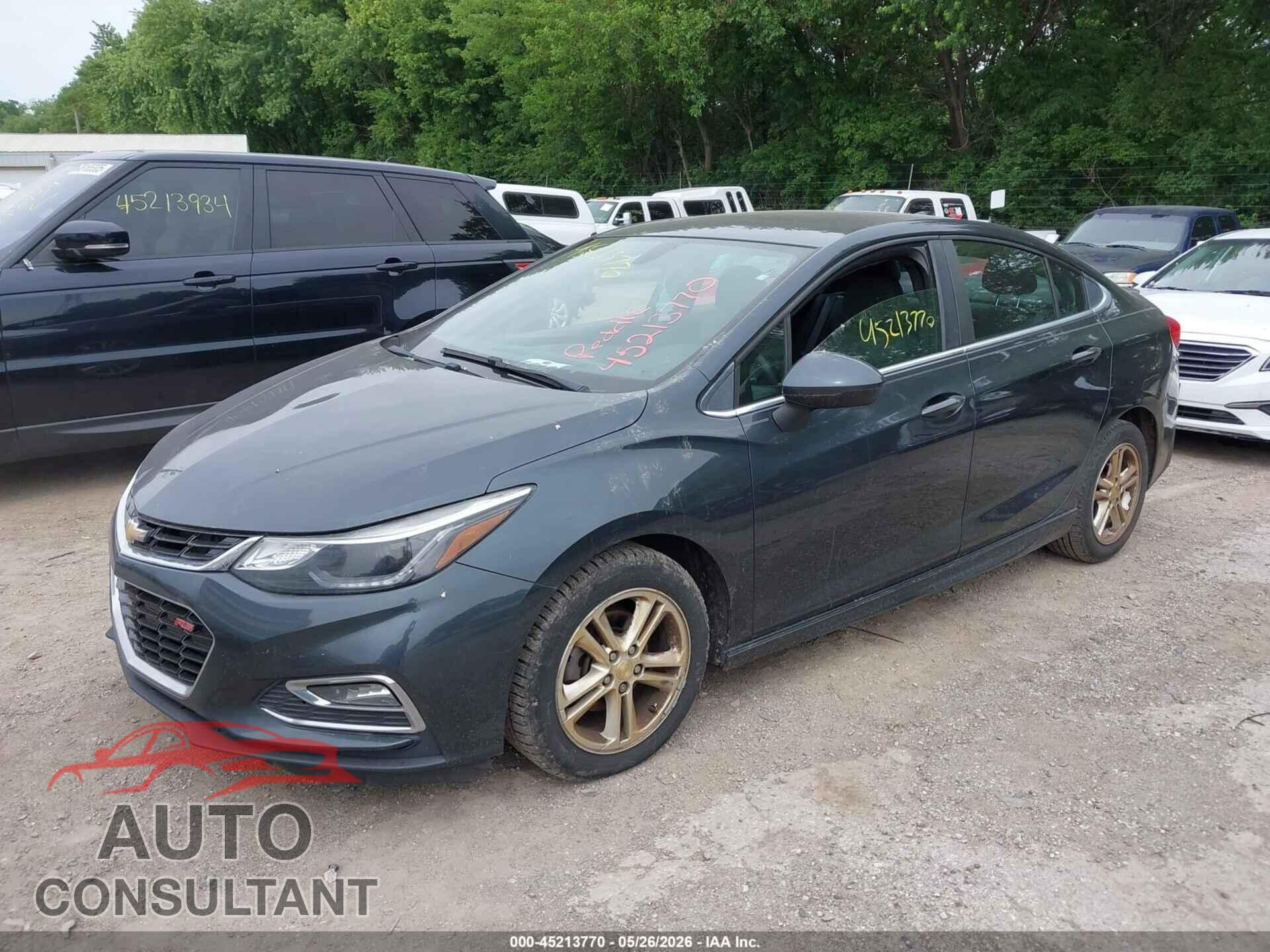 CHEVROLET CRUZE 2017 - 1G1BE5SM0H7145039