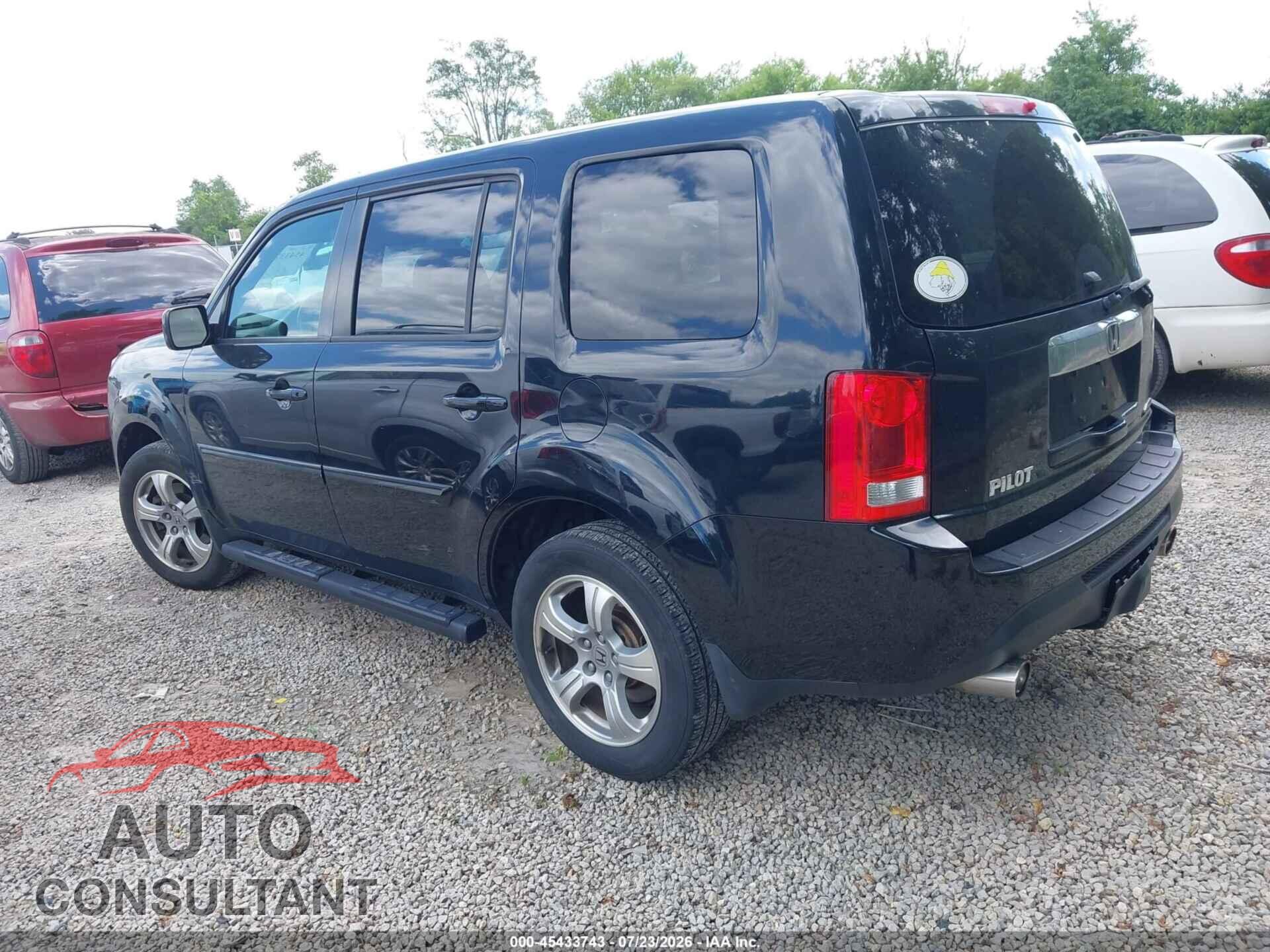 HONDA PILOT 2013 - 5FNYF4H40DB085476