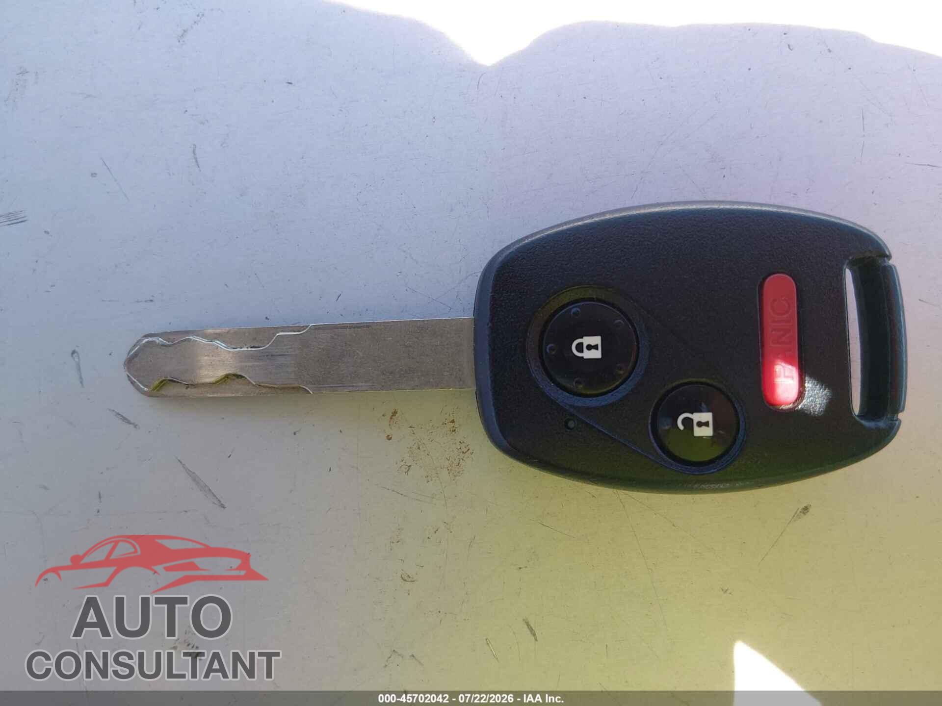 HONDA INSIGHT 2014 - JHMZE2H7XES000703