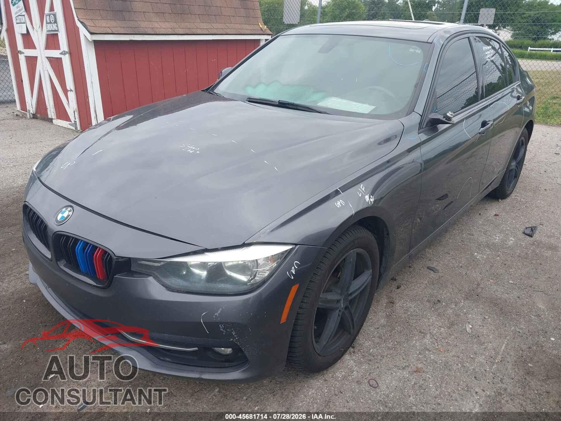 BMW 328I 2016 - WBA8E3G52GNU03107