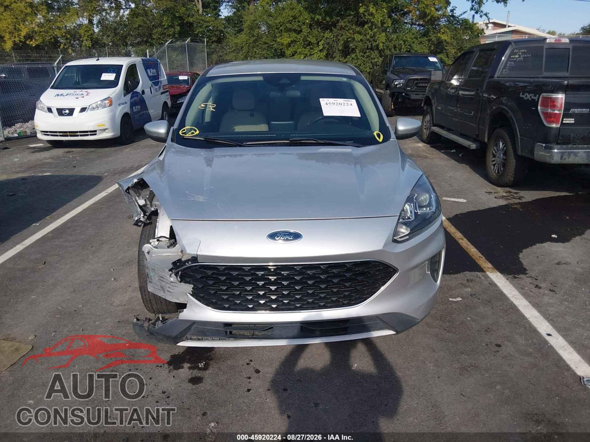 FORD ESCAPE 2020 - 1FMCU0G63LUA81578