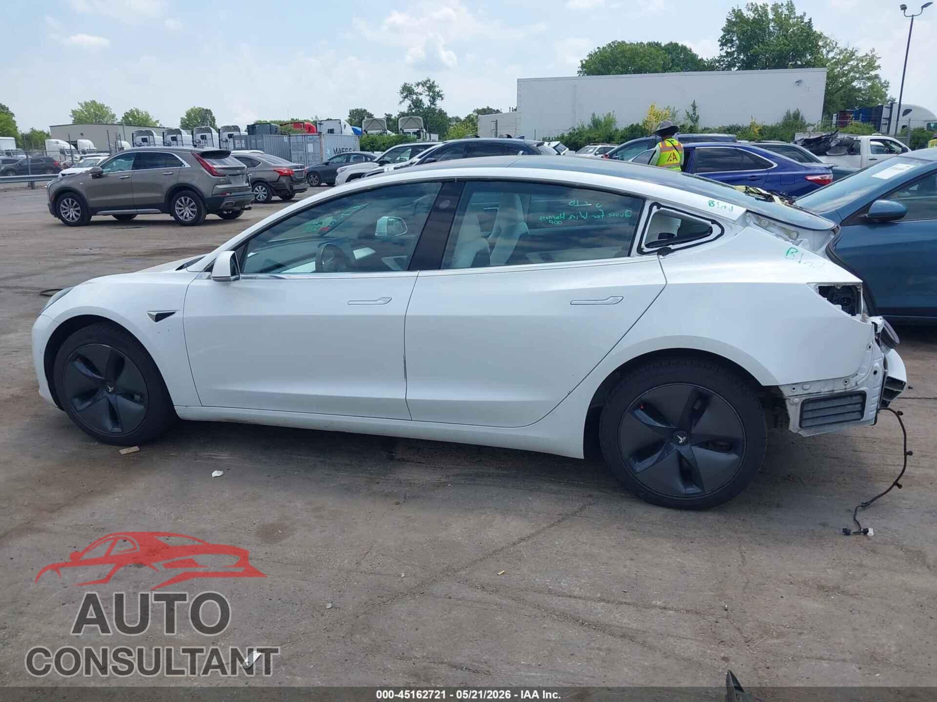 TESLA MODEL 3 2018 - 5YJ3E1EB1JF096965