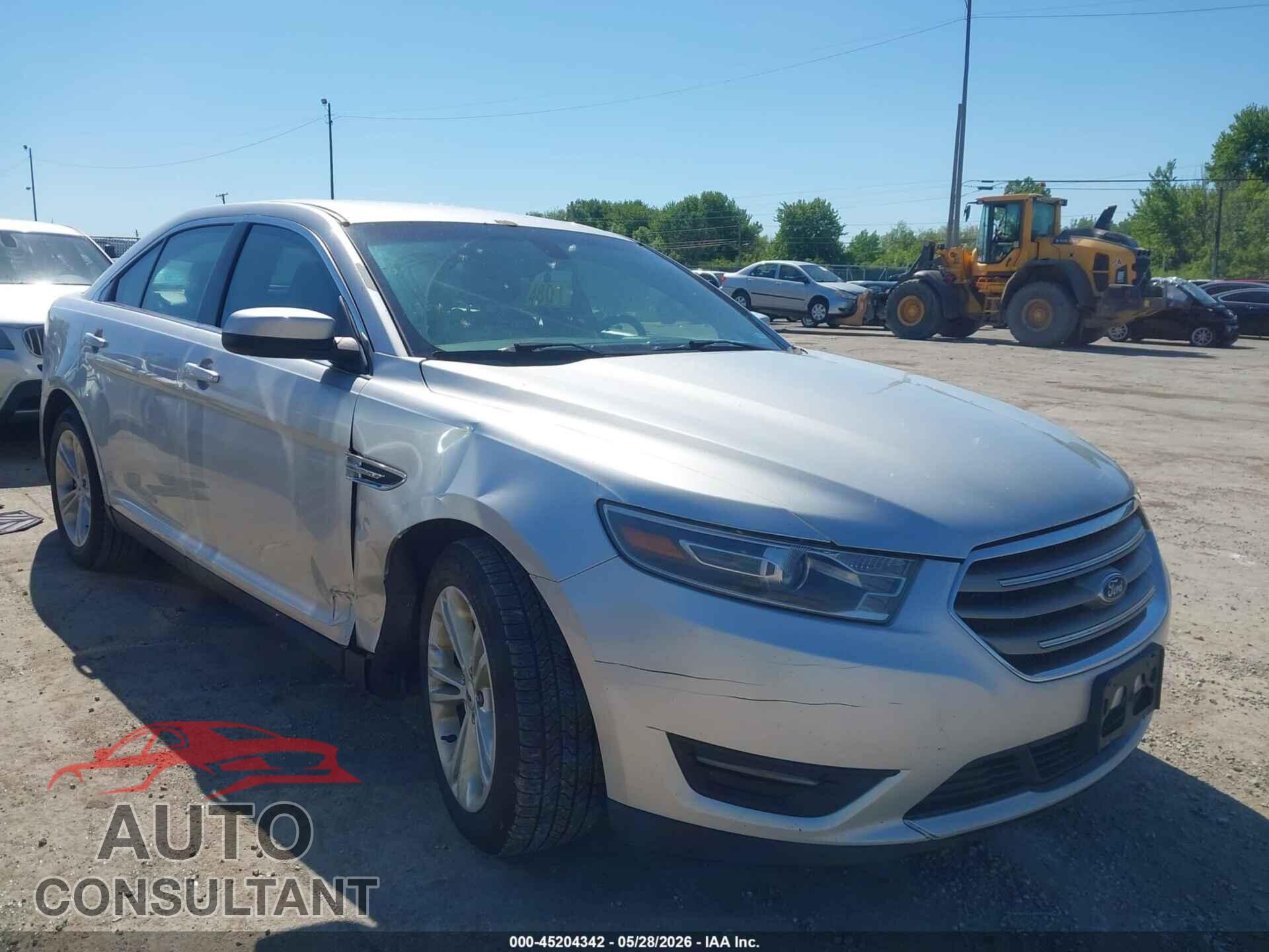 FORD TAURUS 2018 - 1FAHP2E88JG118398