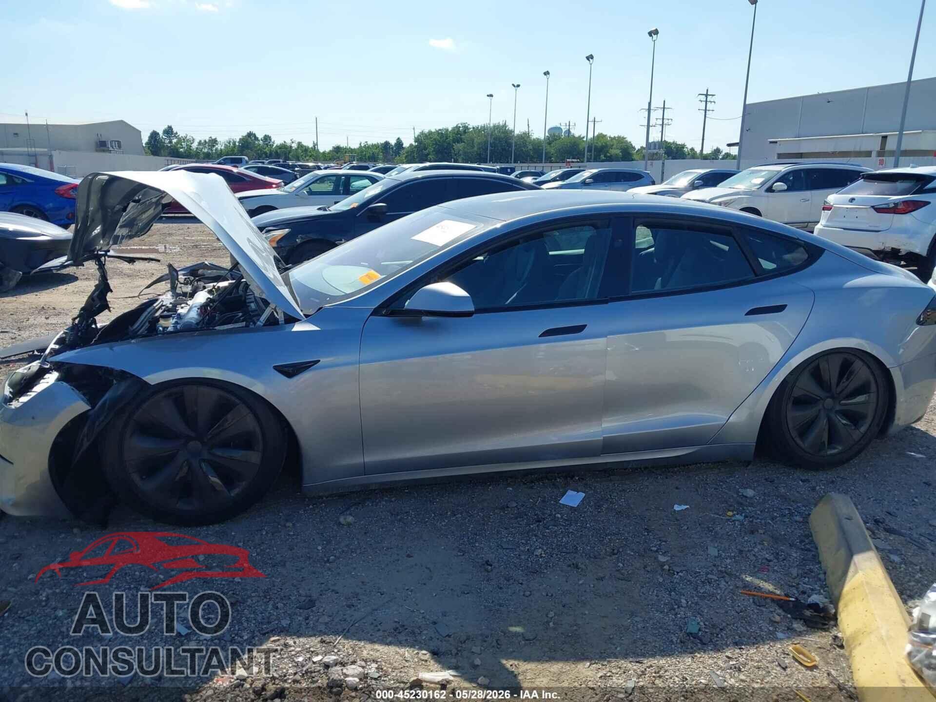 TESLA MODEL S 2024 - 5YJSA1E54RF542877