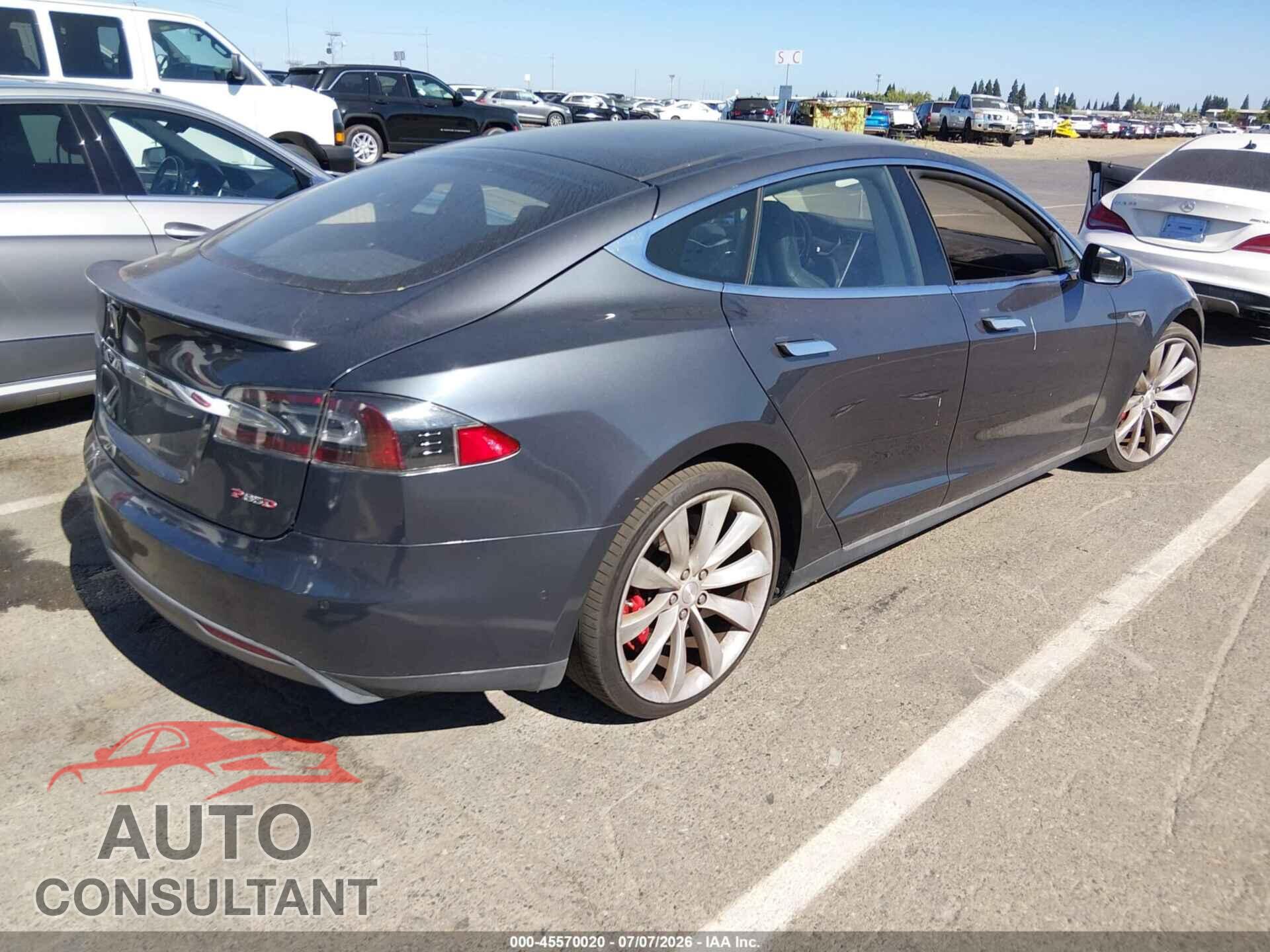 TESLA MODEL S 2015 - 5YJSA1H47FF083990