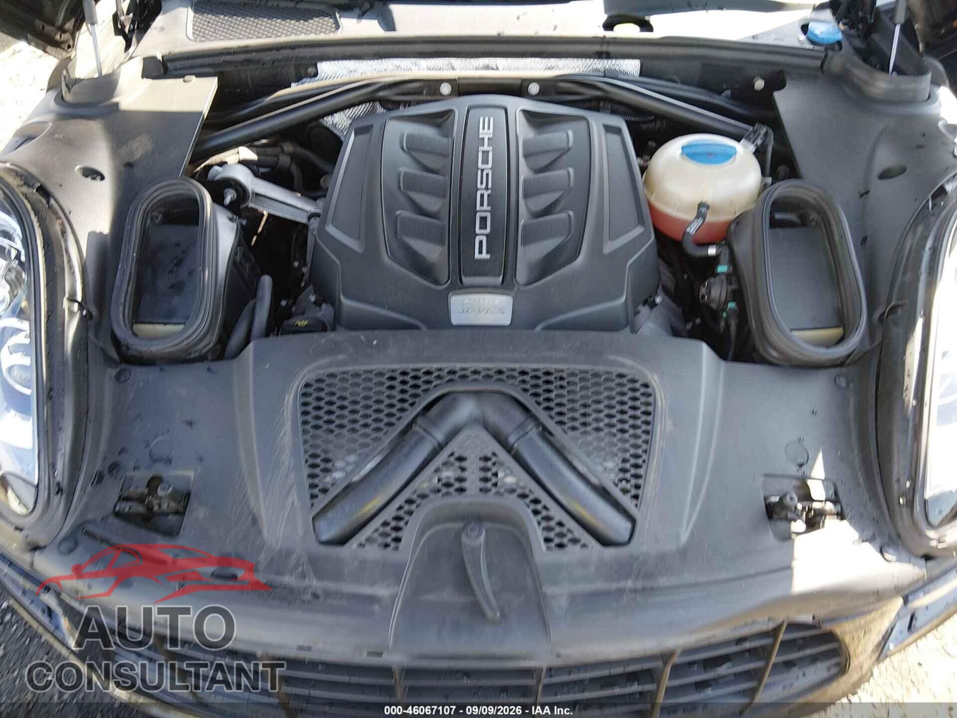 PORSCHE MACAN 2015 - WP1AB2A59FLB60176